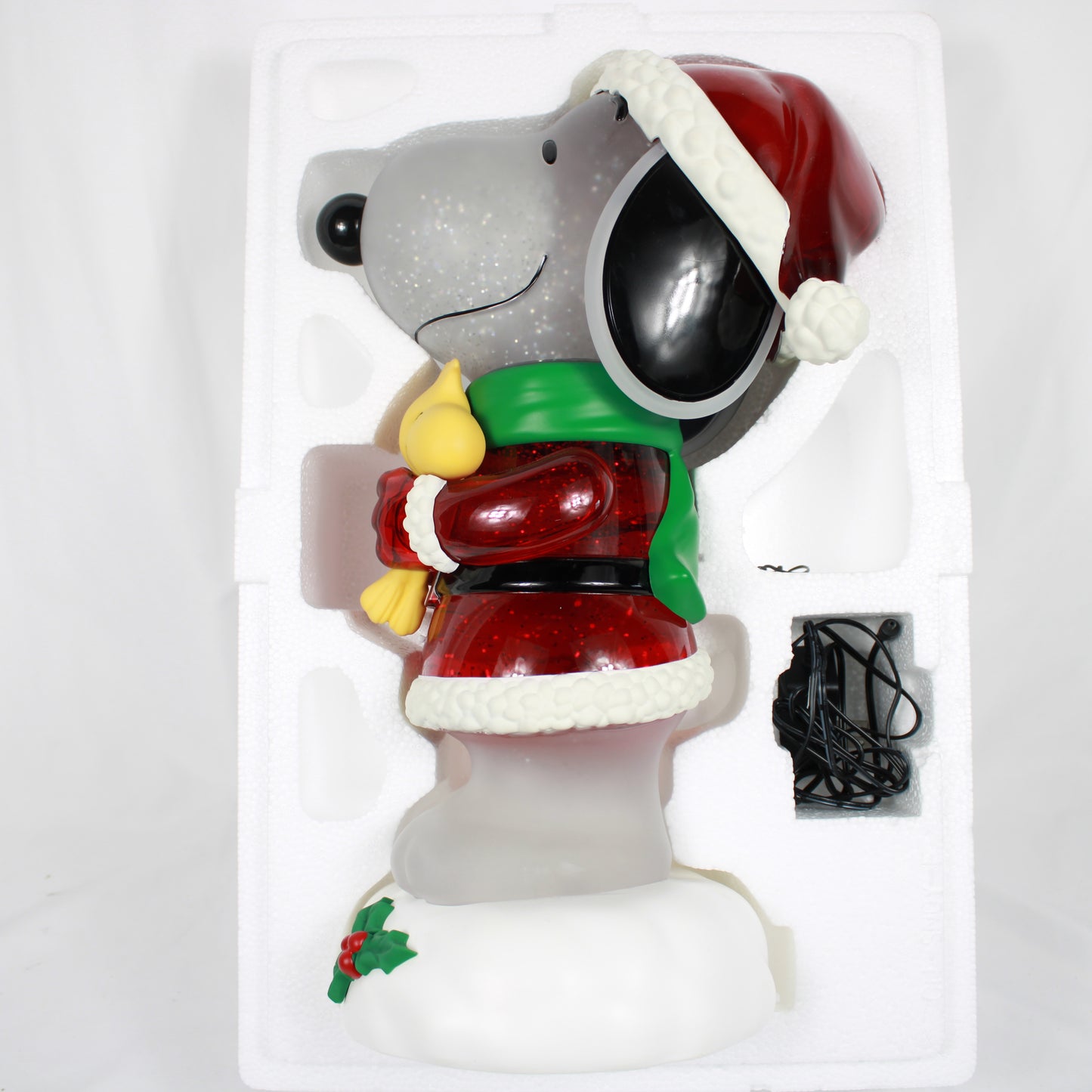 Peanuts Snoopy and Woodstock Lighted Christmas Holiday Character Glitter Water Globe Figurine