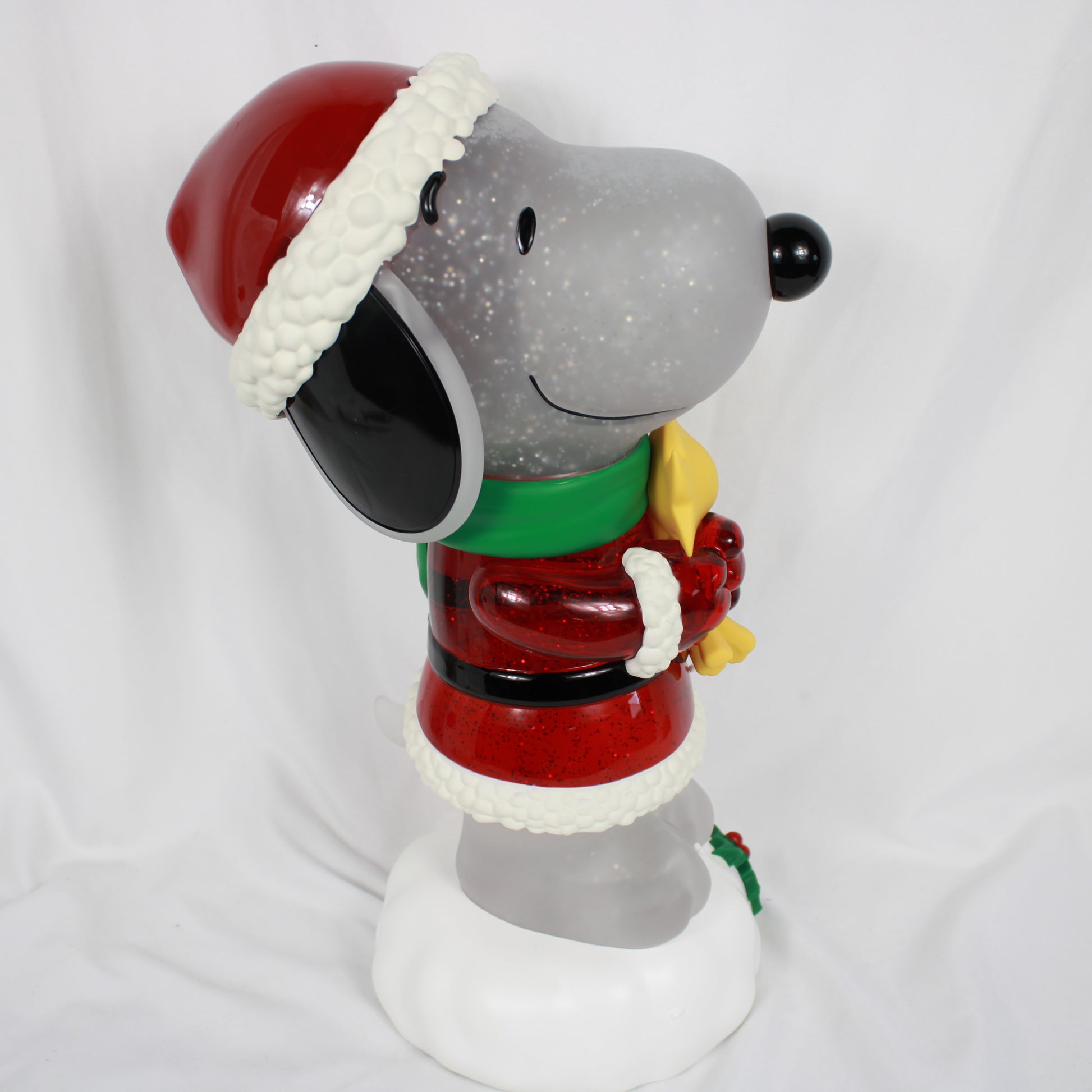 Peanuts Snoopy and Woodstock Lighted Christmas Holiday Character Glitter Water Globe Figurine