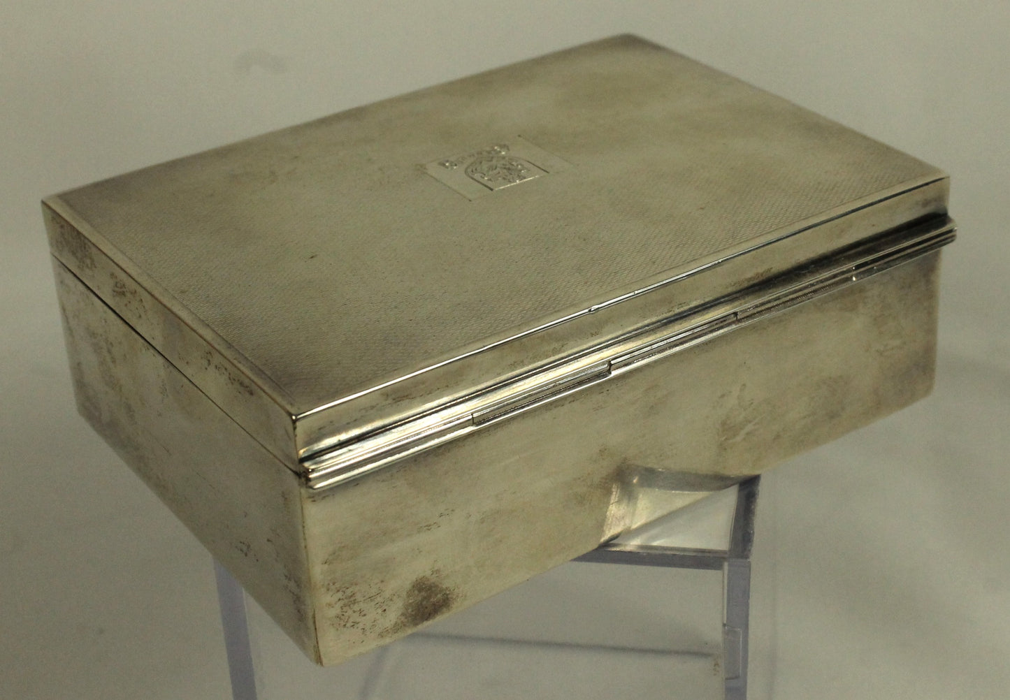 Vintage Bermuda Silver-Plated Wooden Lined Trinket Box with Crest