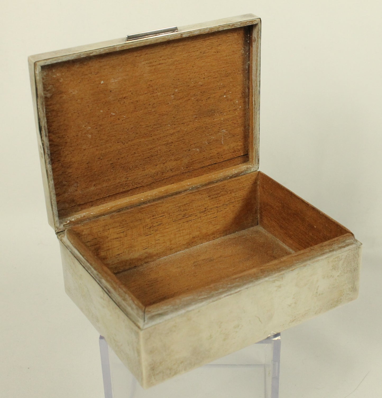 Vintage Bermuda Silver-Plated Wooden Lined Trinket Box with Crest