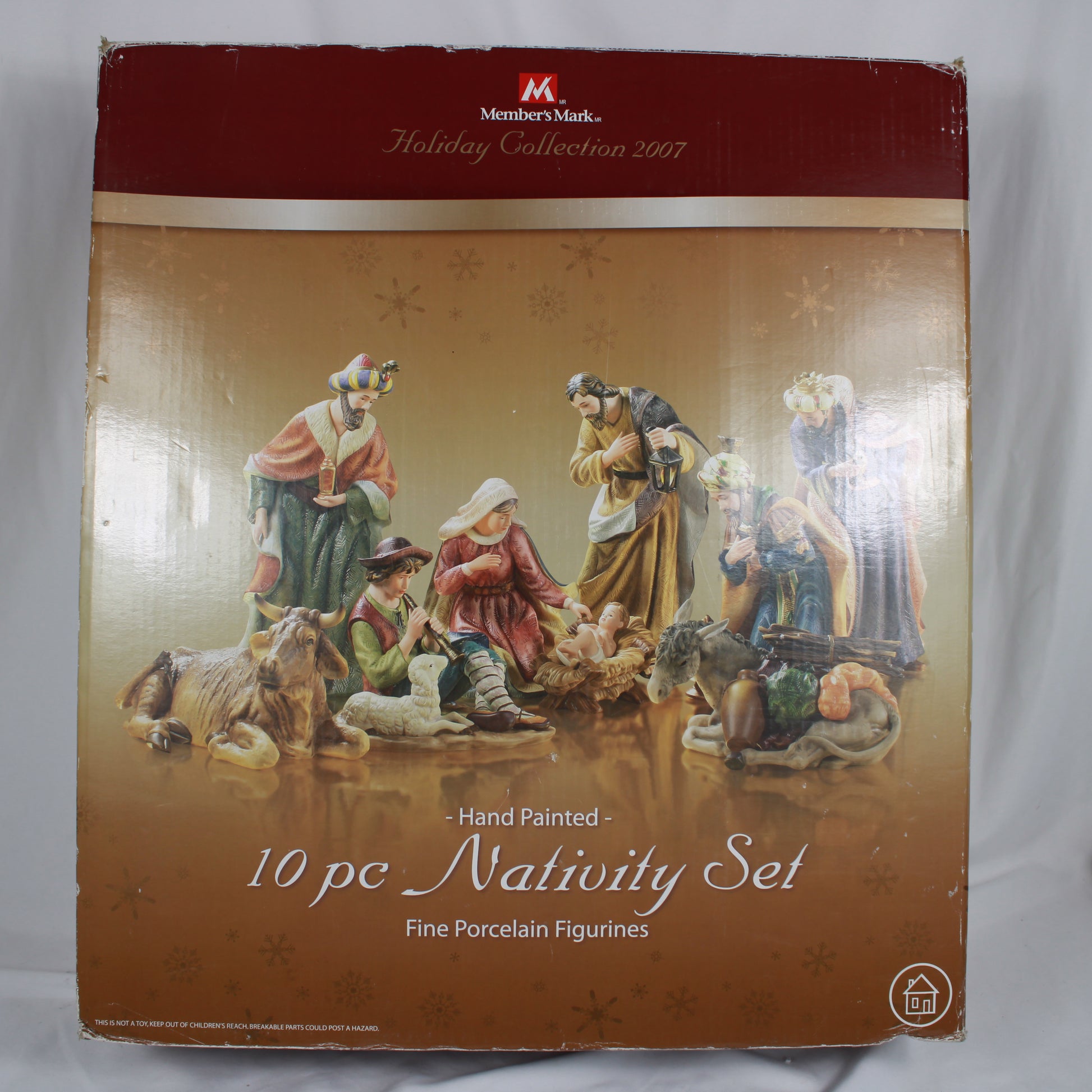 Member's Mark Holiday Collection 2007 Hand Painted 10 Piece Fine Porcelain Nativity Set