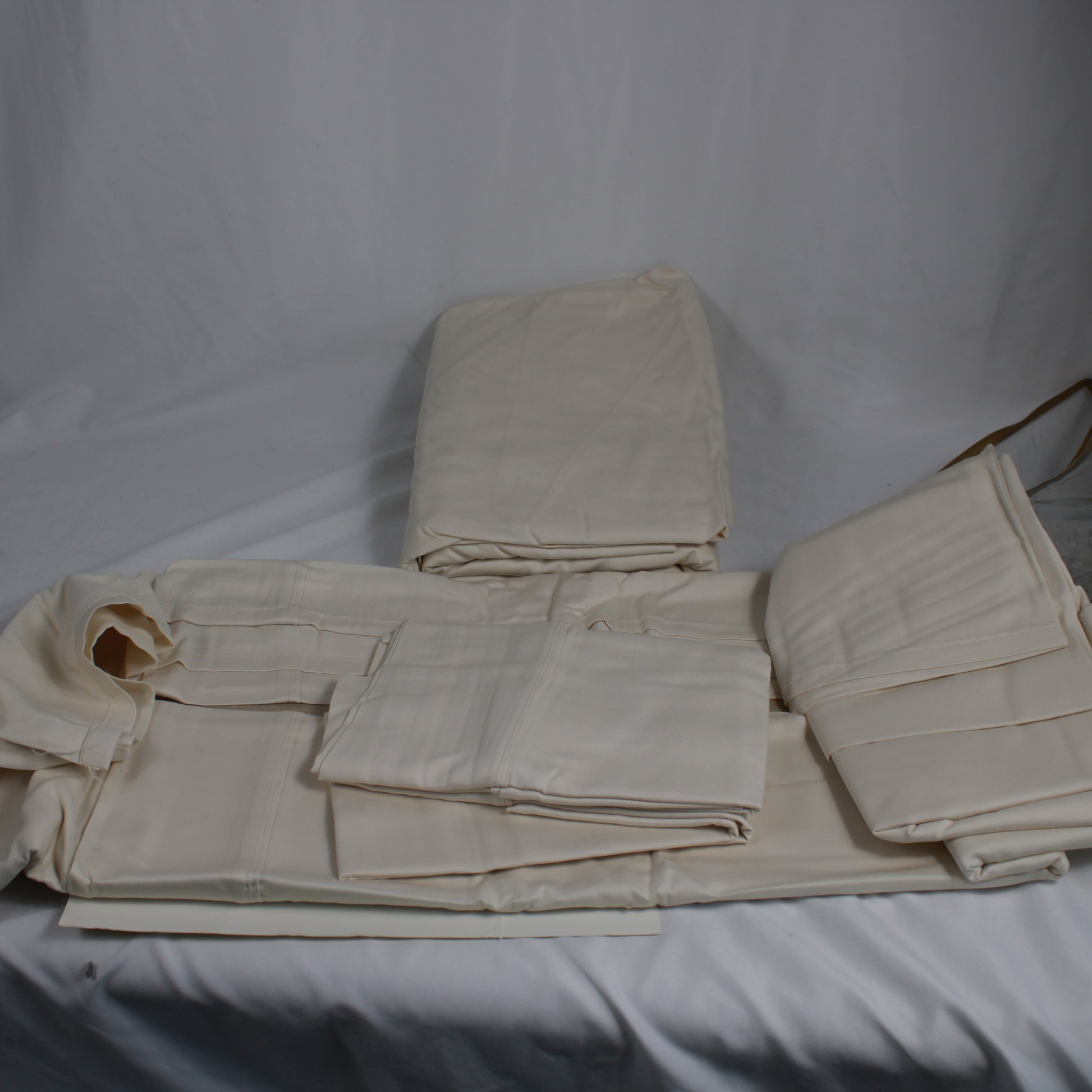 Lauren Ralph Lauren Dunham Full Sheet Set - 300 Thread Count 100% Cotton Sateen - Cream