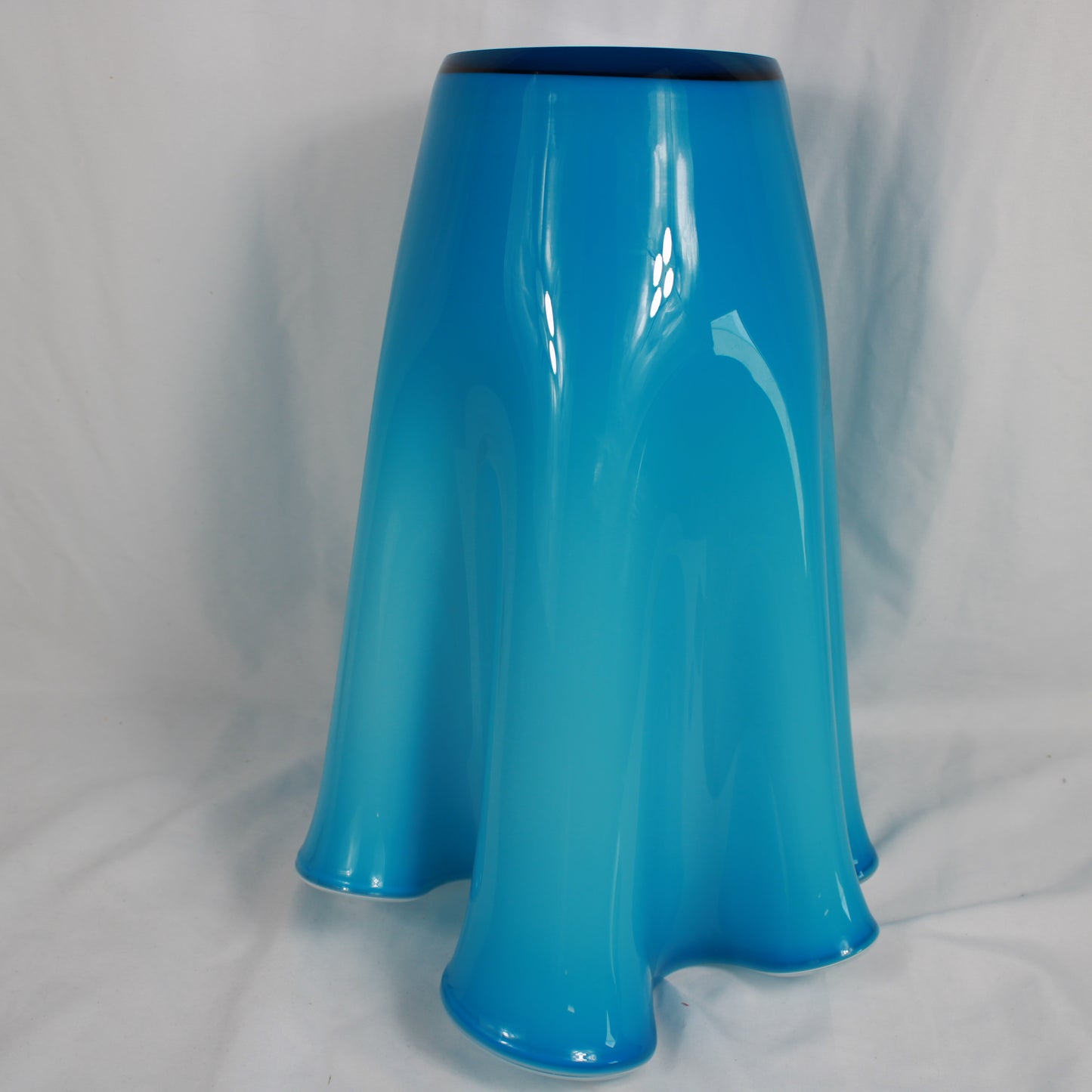 Vibrant Turquoise & White Hand-Blown Polish Glass Ruffled Handkerchief Vase
