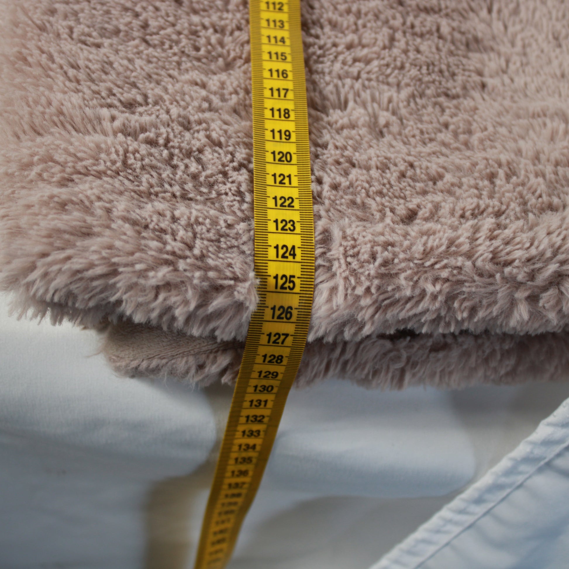 Hudson's Bay Ultra-Soft Faux Fur Throw Blanket - Dusty Rose / Taupe