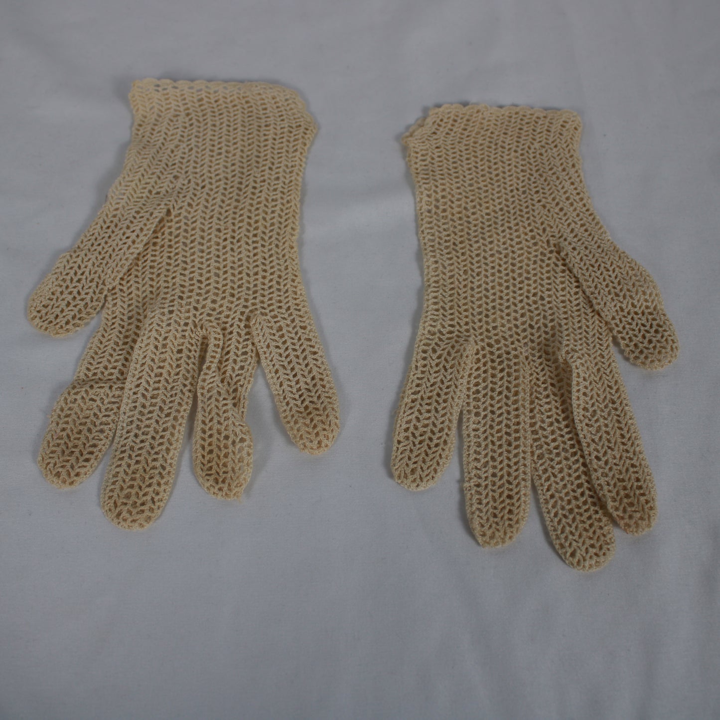 Cream Crochet Cotton Lace Gloves - Short Wrist-Length Dress Accessories