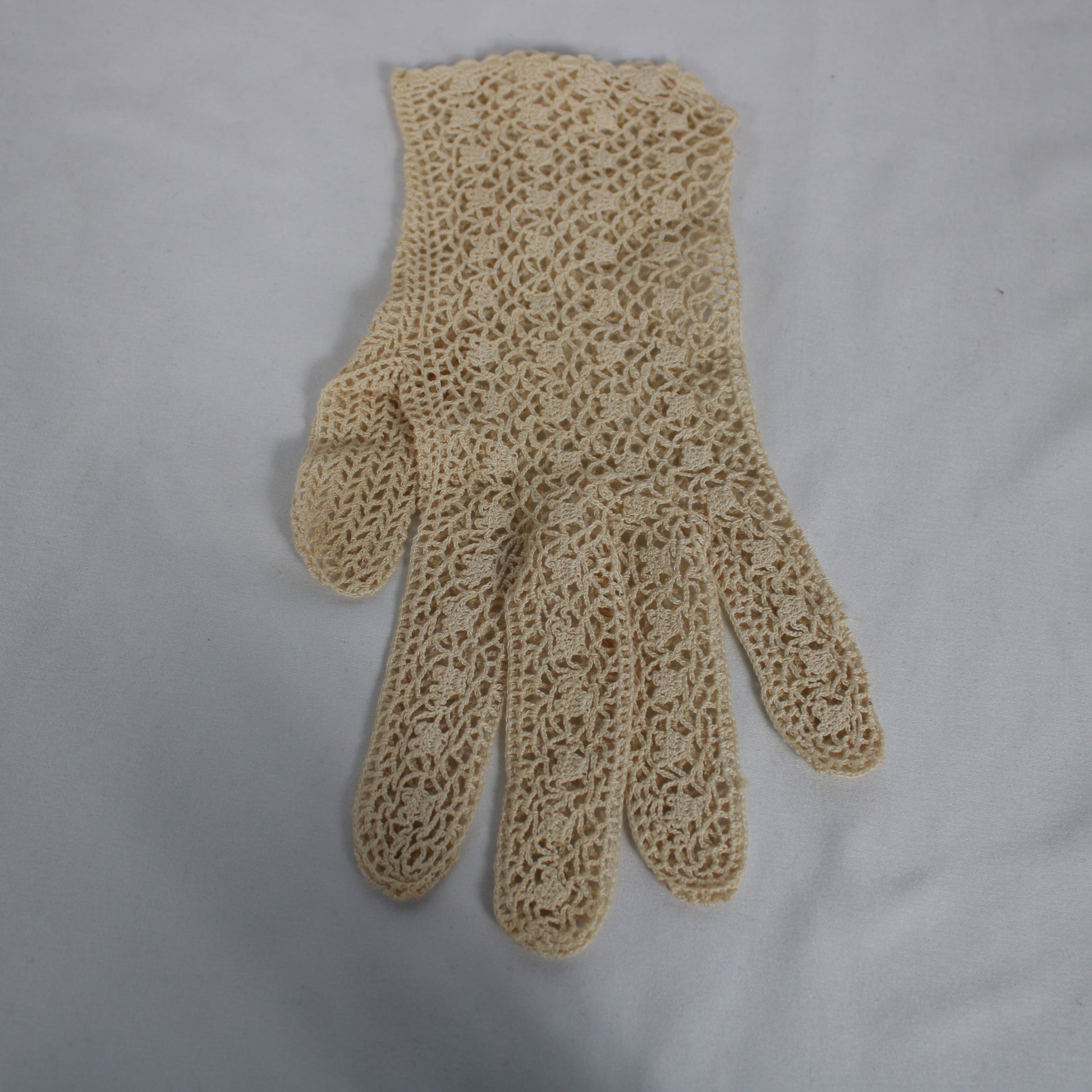 Cream Crochet Cotton Lace Gloves - Short Wrist-Length Dress Accessories