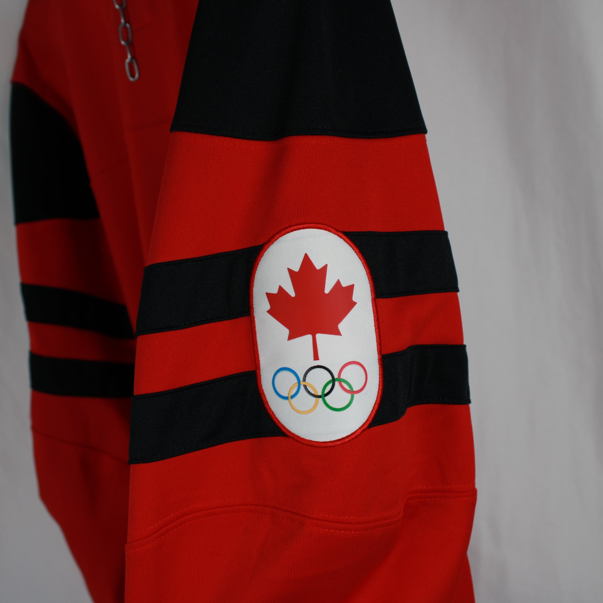NWT Team Canada Nike Olympic Replica Hockey Jersey Red Men's Size Large