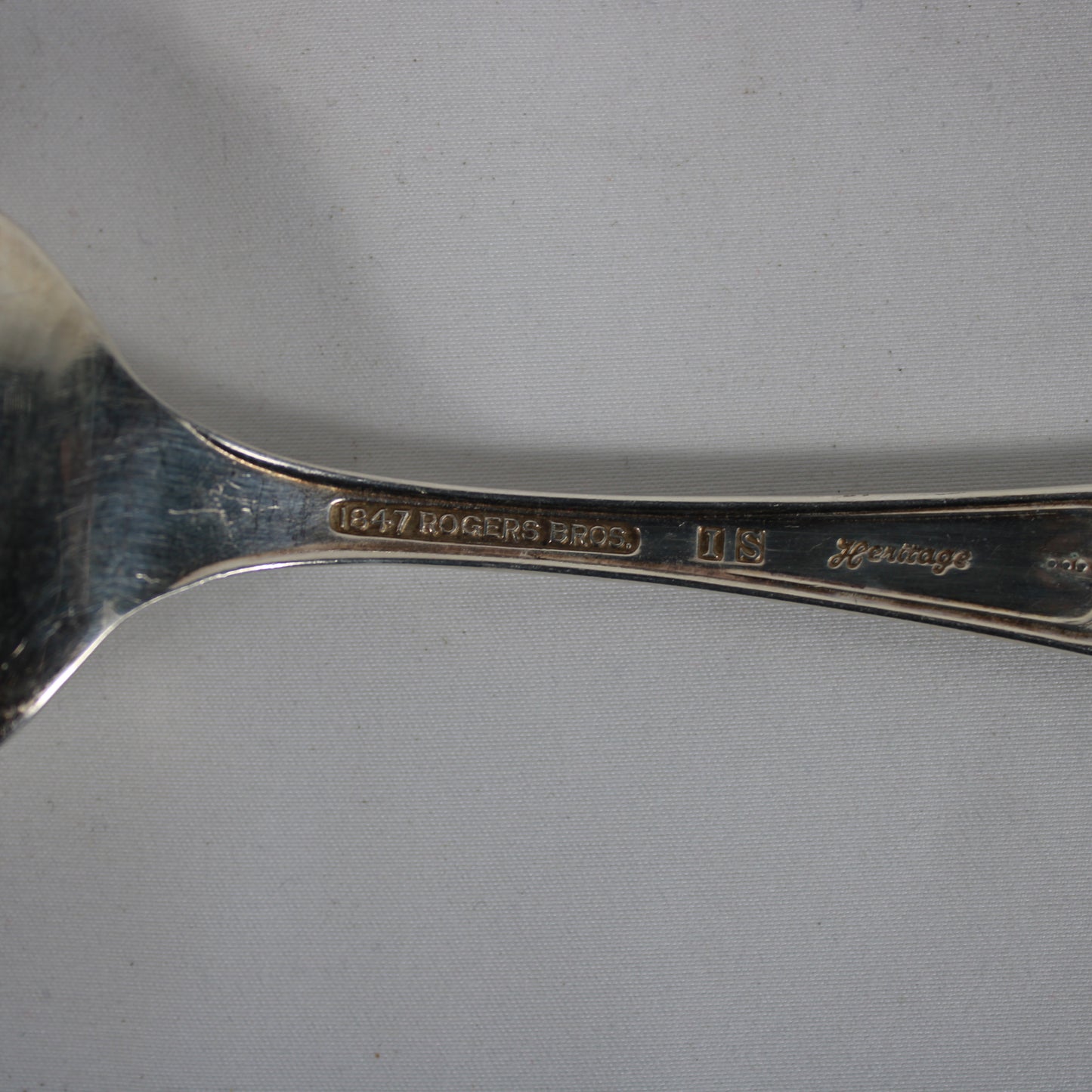 1847 Rogers Bros Heritage Silver plate Flatware Set 0f 131 Pcs