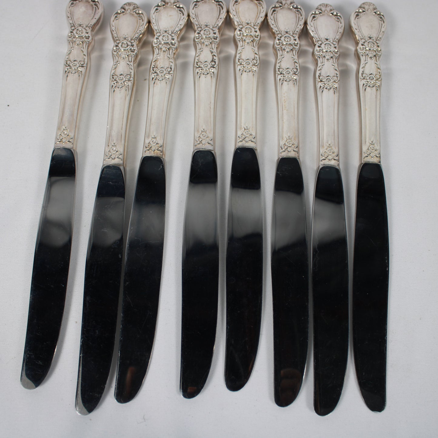 1847 Rogers Bros Heritage Silver plate Flatware Set 0f 131 Pcs