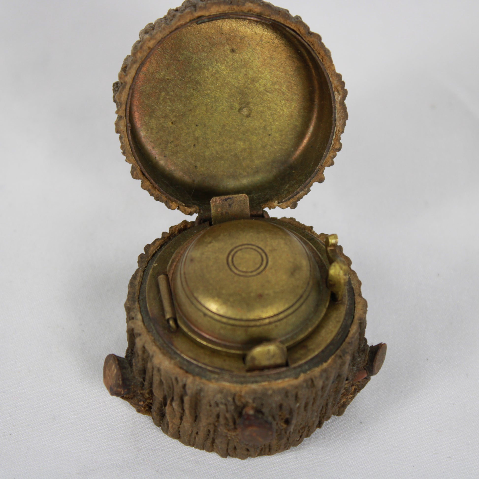 19th C Austro-Hungarian Faux Bark Travelling Inkwell – Montreux Floral Lid