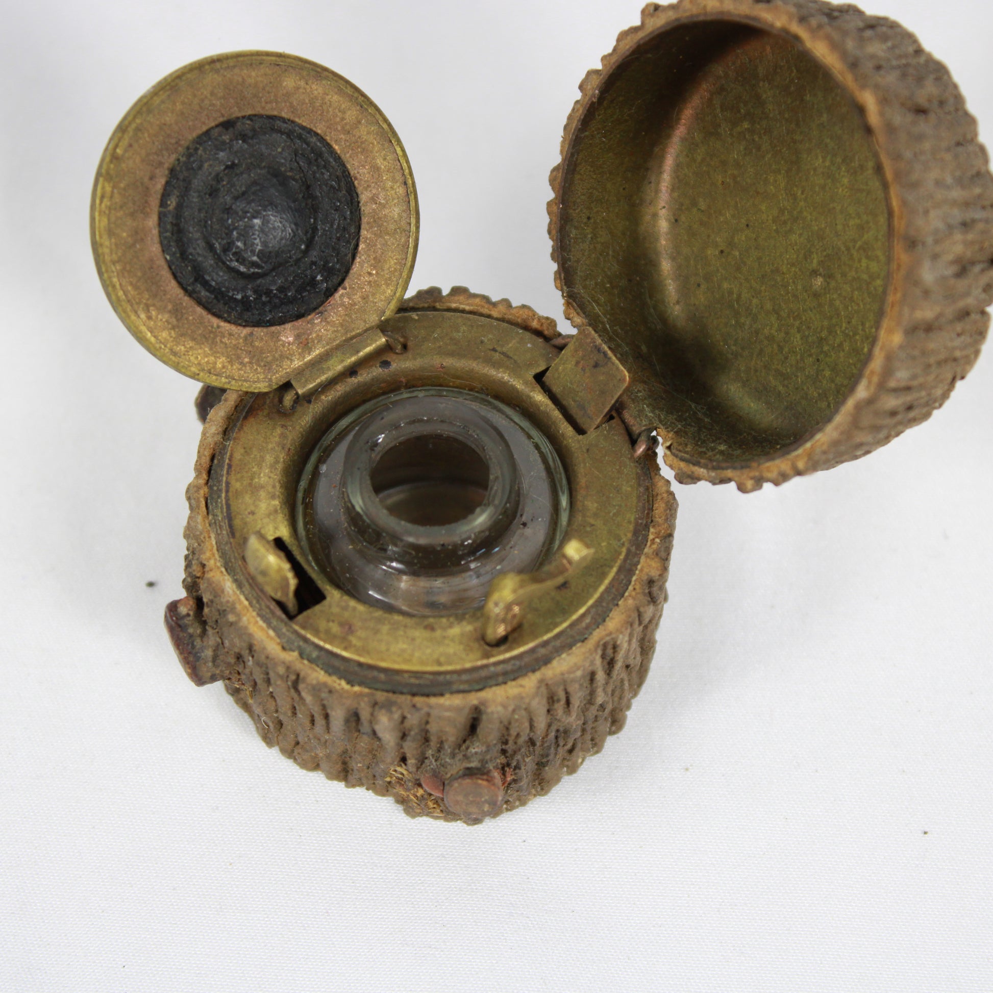 19th C Austro-Hungarian Faux Bark Travelling Inkwell – Montreux Floral Lid