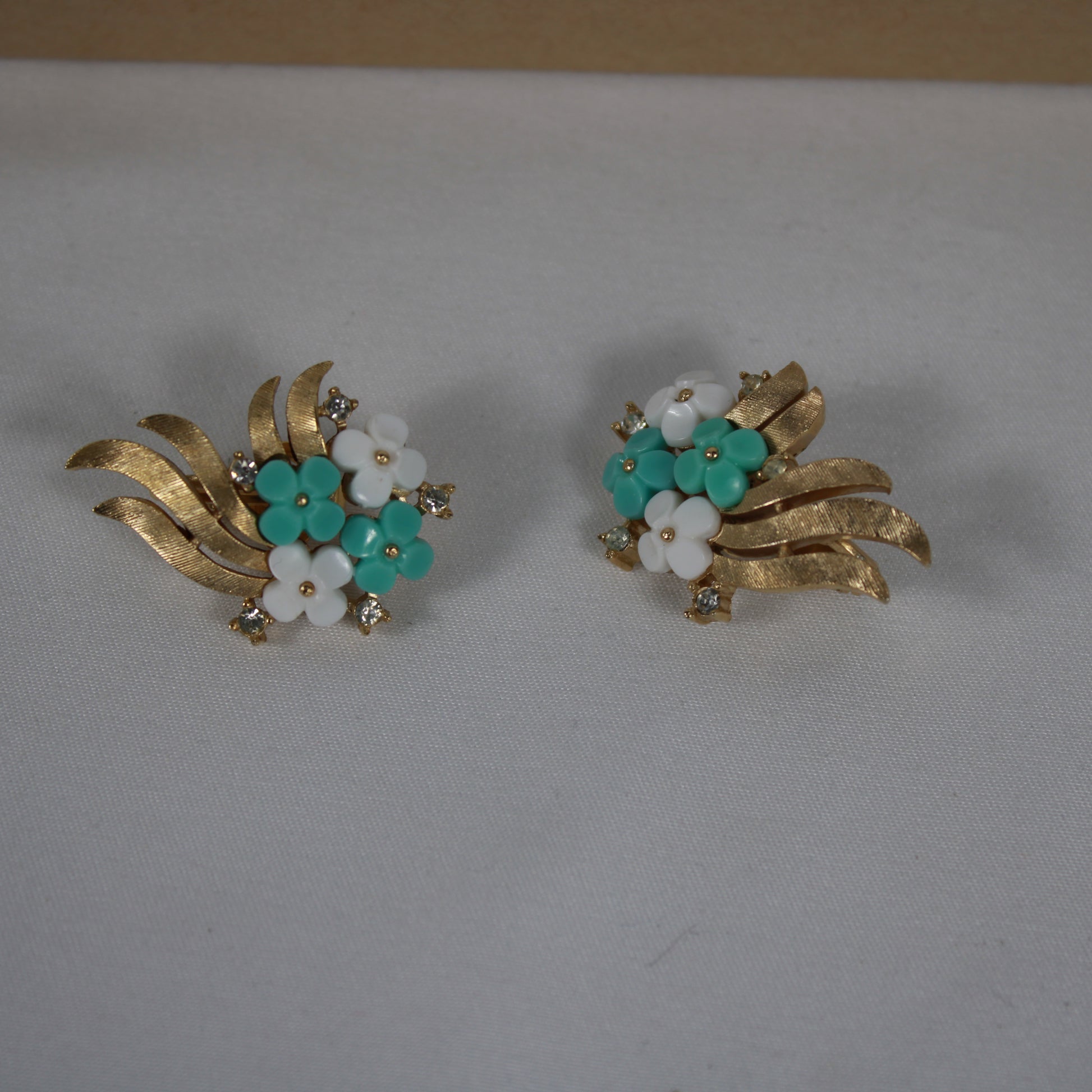 Crown Trifari Floral Demi-Parure: Gold-Tone Bracelet & Clip Earring Set