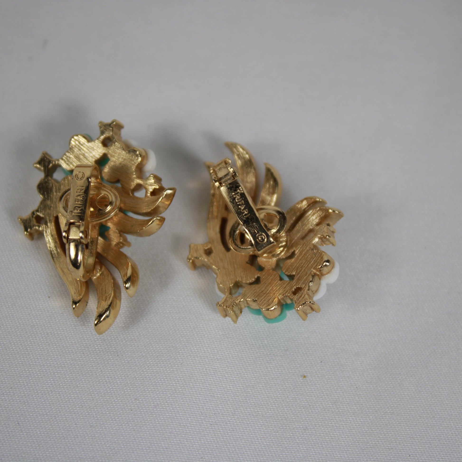 Crown Trifari Floral Demi-Parure: Gold-Tone Bracelet & Clip Earring Set