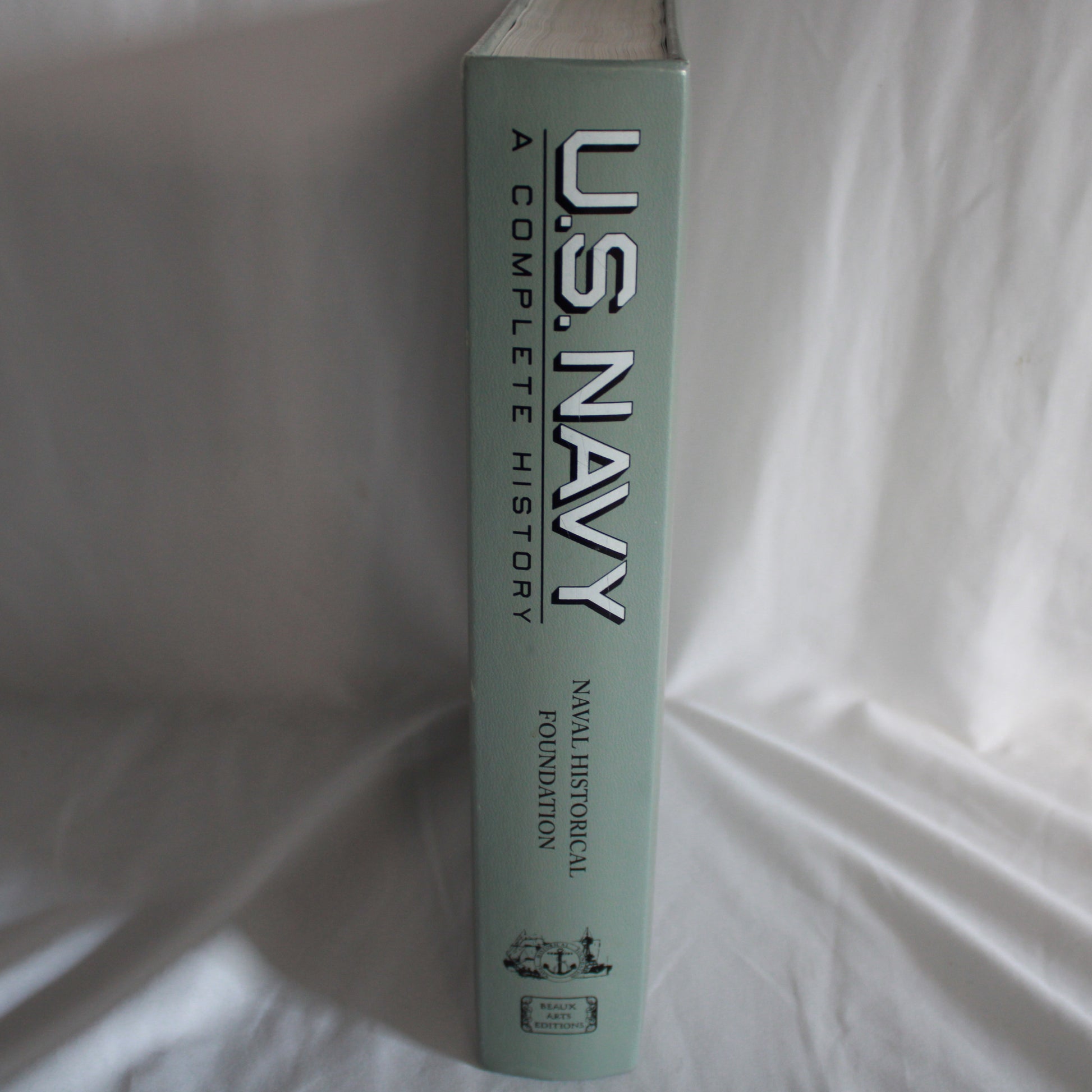 U.S. Navy: A Complete History (2003 Hardcover) - ISBN 0883636182