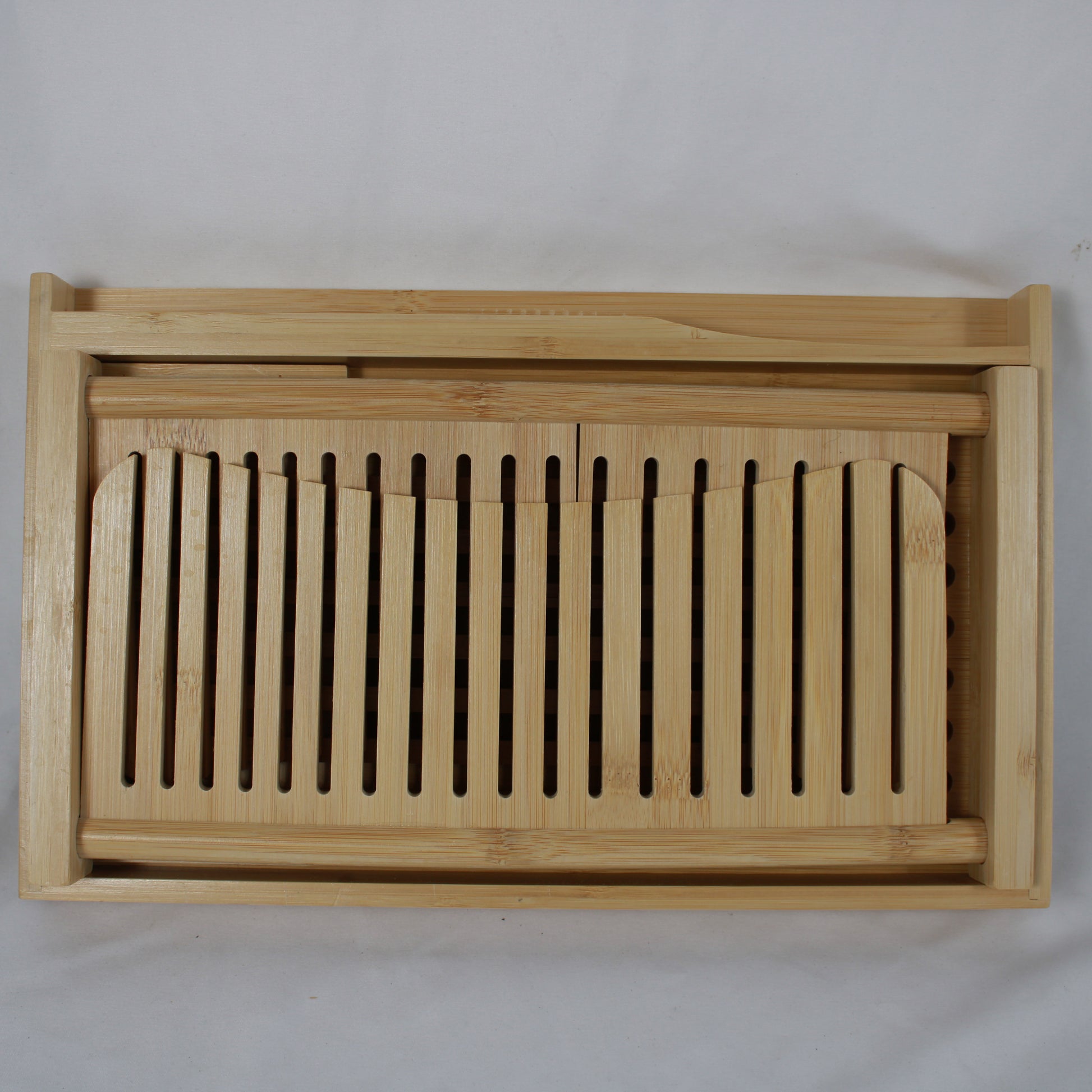 Bambüsi Bamboo Bread Slicer with Crumb Catching Tray & Storage Bag