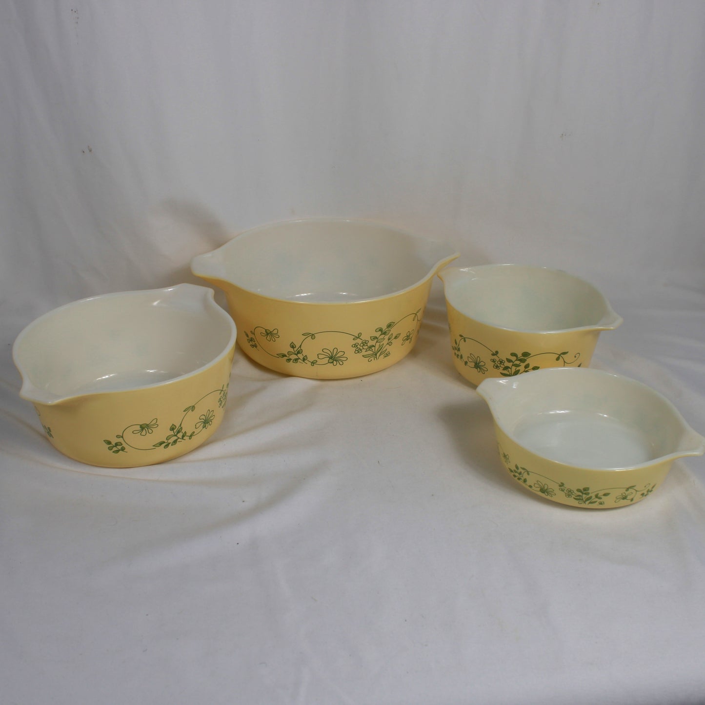 Pyrex Shenandoah Round Casserole Bowl Set (#471, #472, #473, #474)