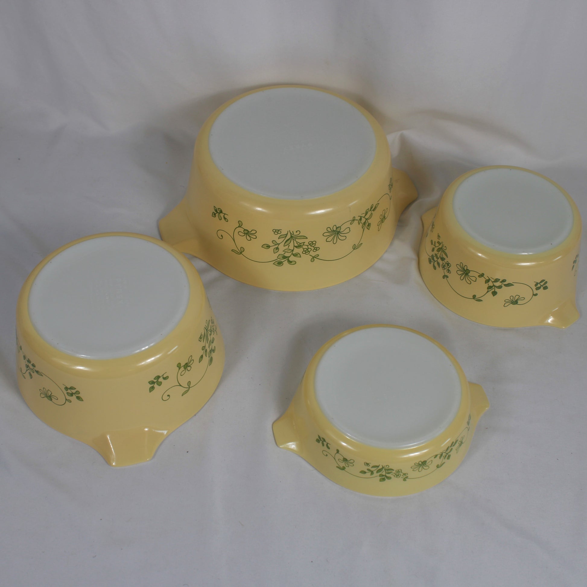 Pyrex Shenandoah Round Casserole Bowl Set (#471, #472, #473, #474)