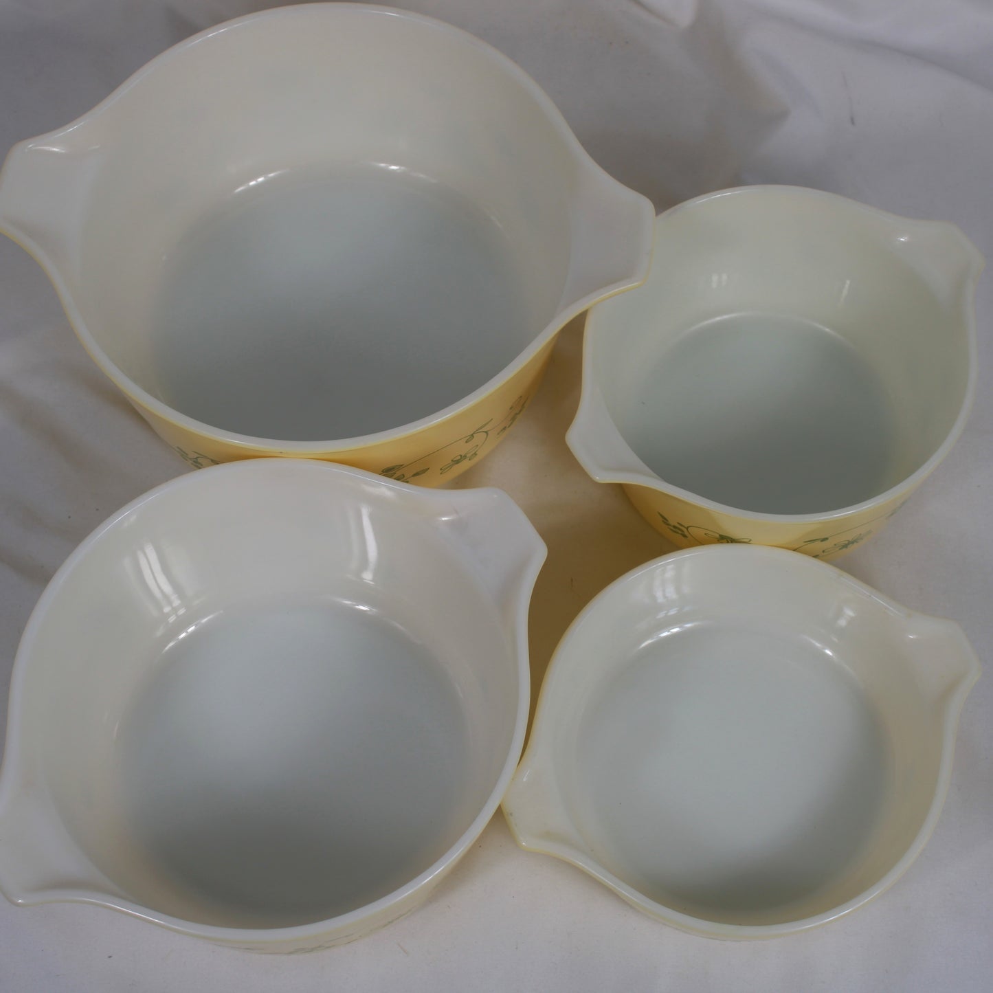 Pyrex Shenandoah Round Casserole Bowl Set (#471, #472, #473, #474)