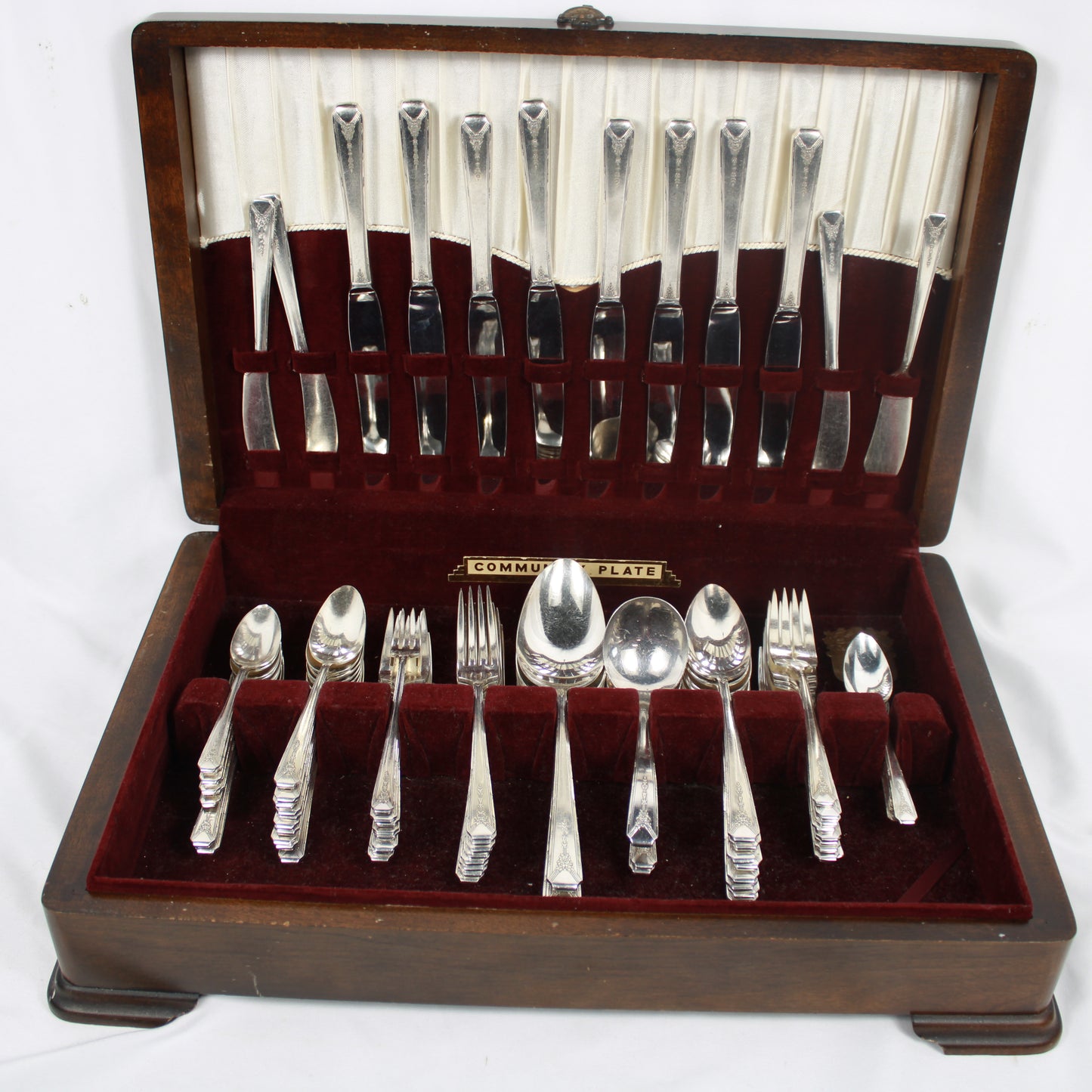 Oneida Community Plate Milady Silverplate Flatware Set with Storage Chest - 79 Pieces