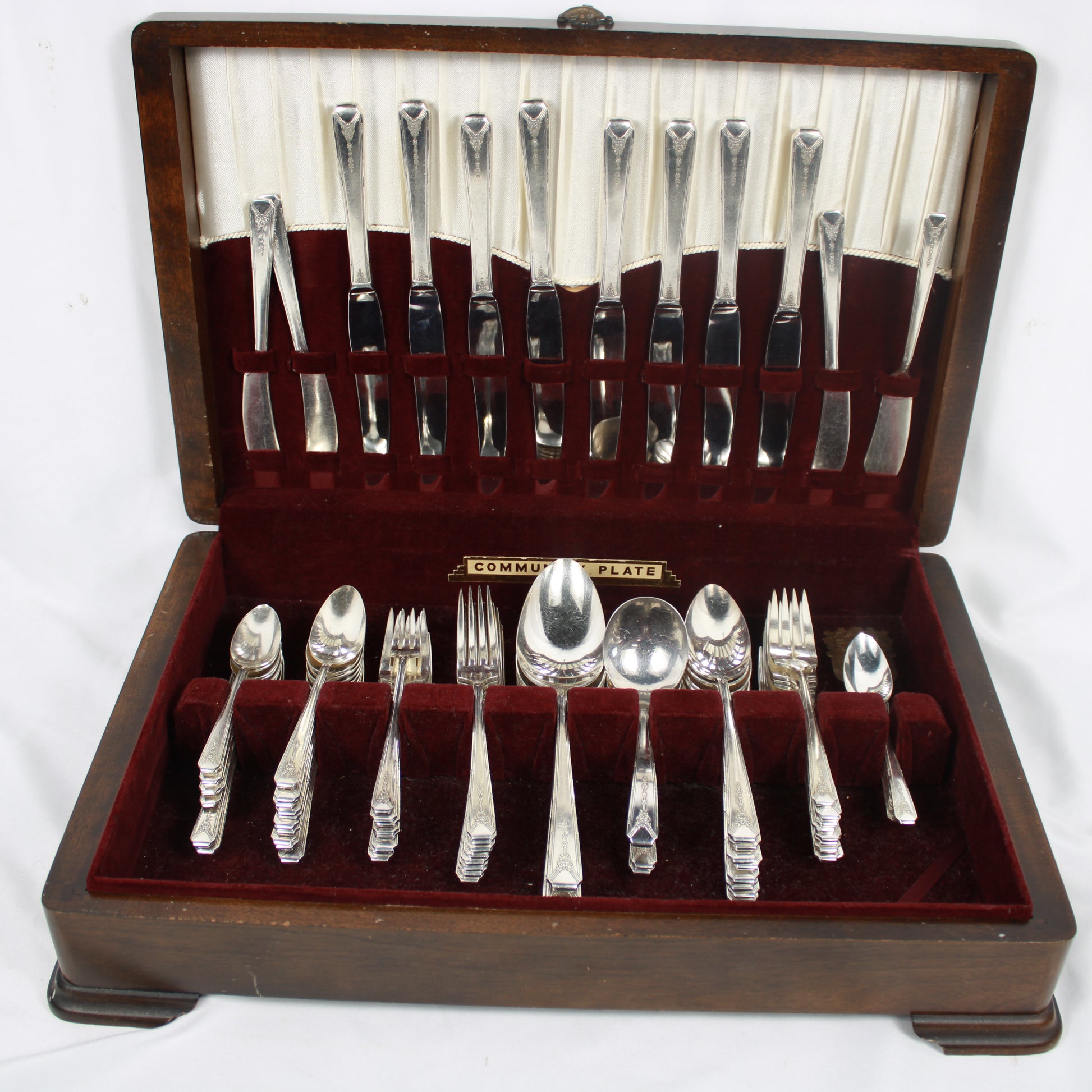 Oneida Community Plate Milady Silverplate Flatware Set with Storage Chest - 79 Pieces
