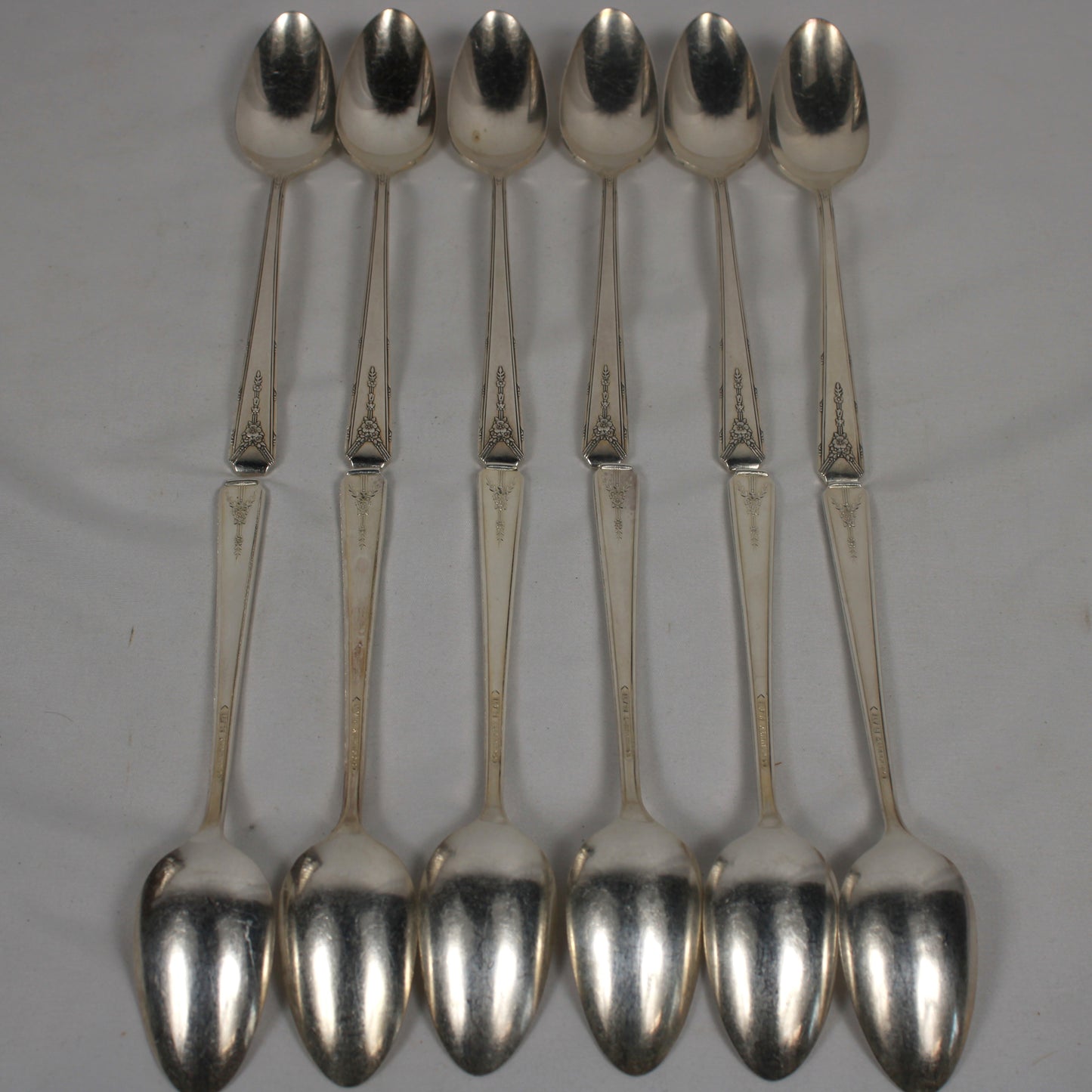 Oneida Community Plate Milady Silverplate Flatware Set with Storage Chest - 79 Pieces