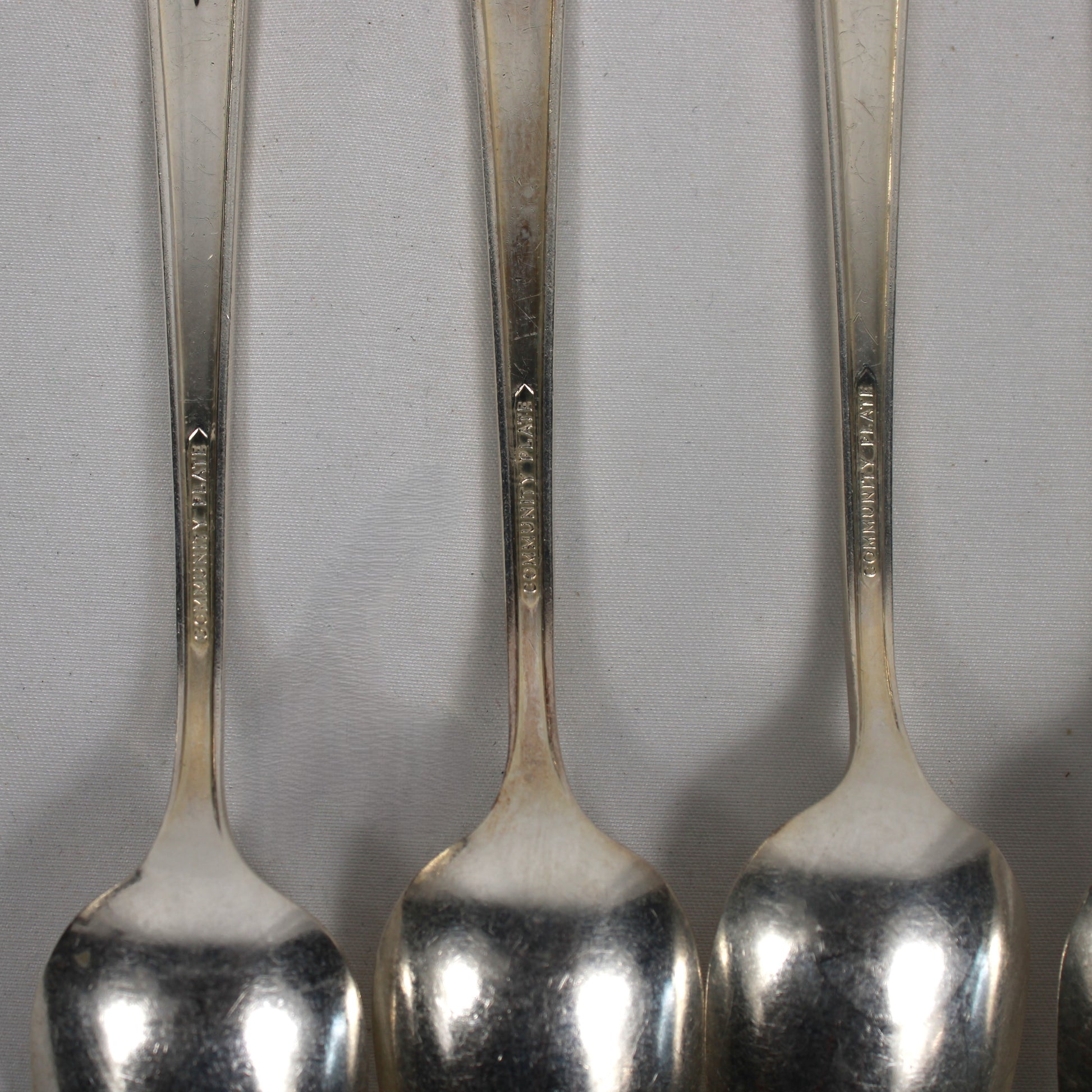 Oneida Community Plate Milady Silverplate Flatware Set with Storage Chest - 79 Pieces