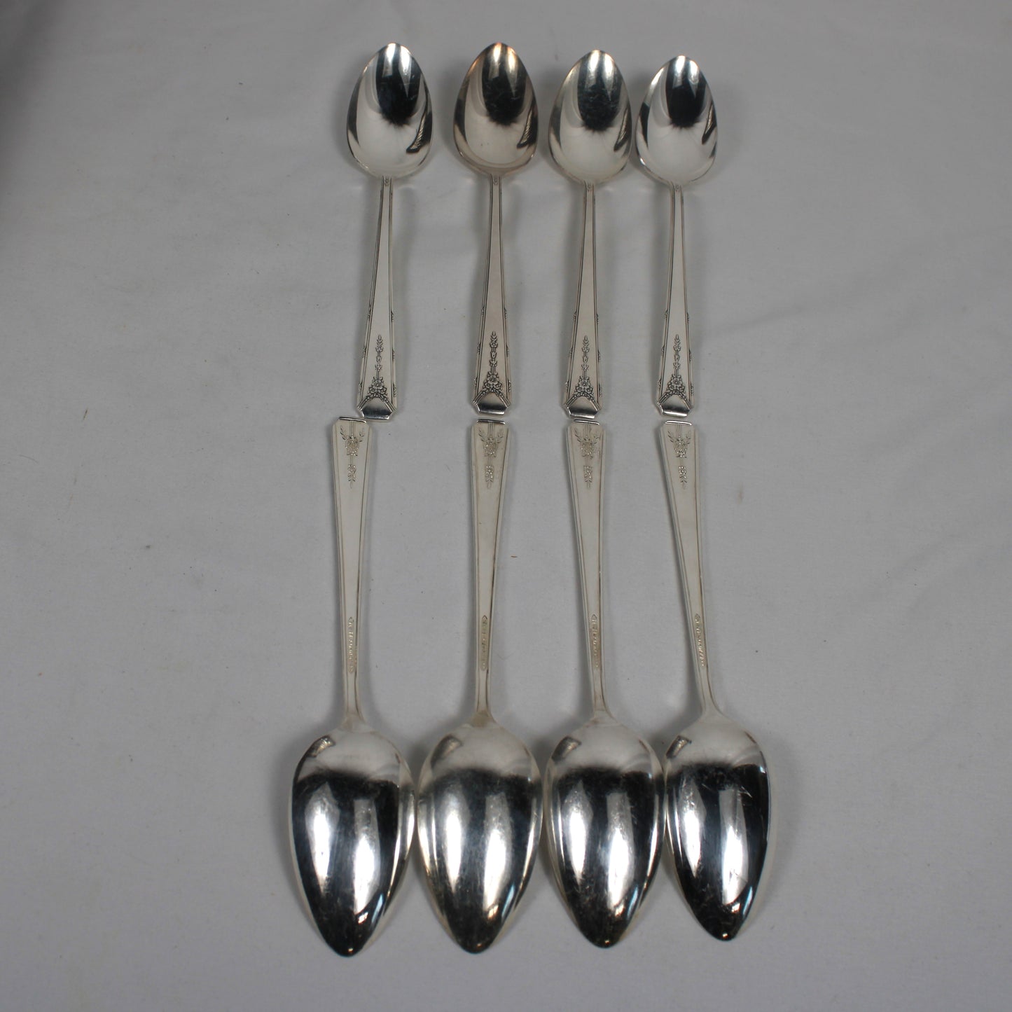 Oneida Community Plate Milady Silverplate Flatware Set with Storage Chest - 79 Pieces