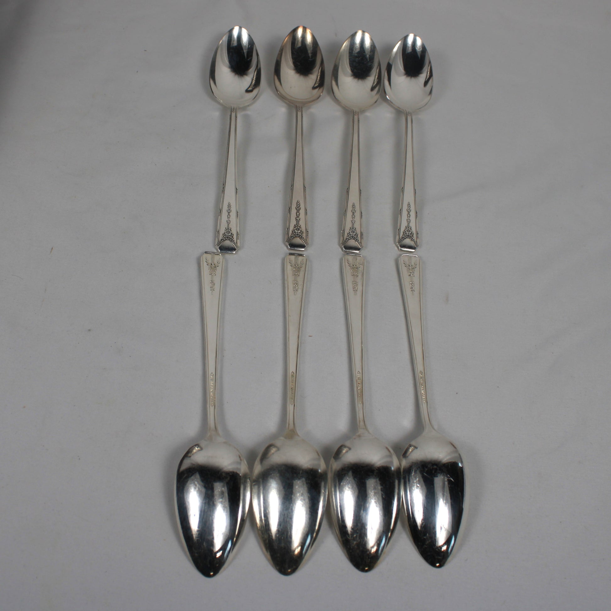 Oneida Community Plate Milady Silverplate Flatware Set with Storage Chest - 79 Pieces