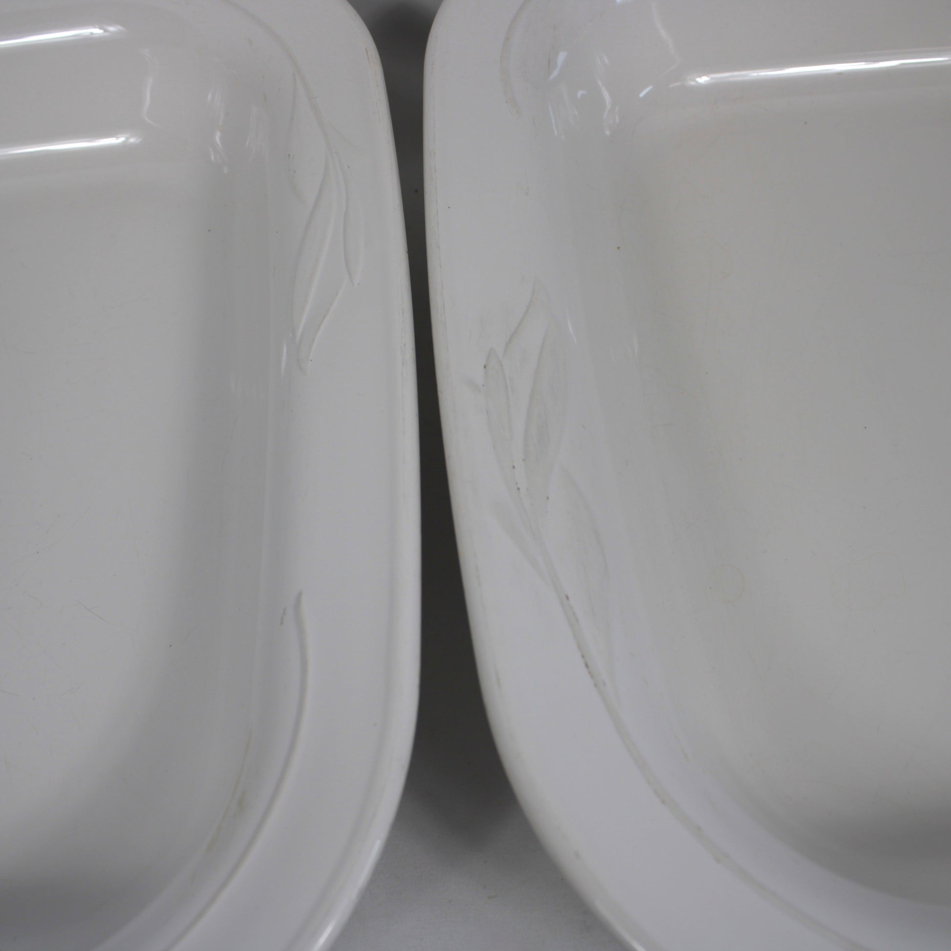 Corning Ware Casual Elegance White Casserole Baking Dishes Set of 2