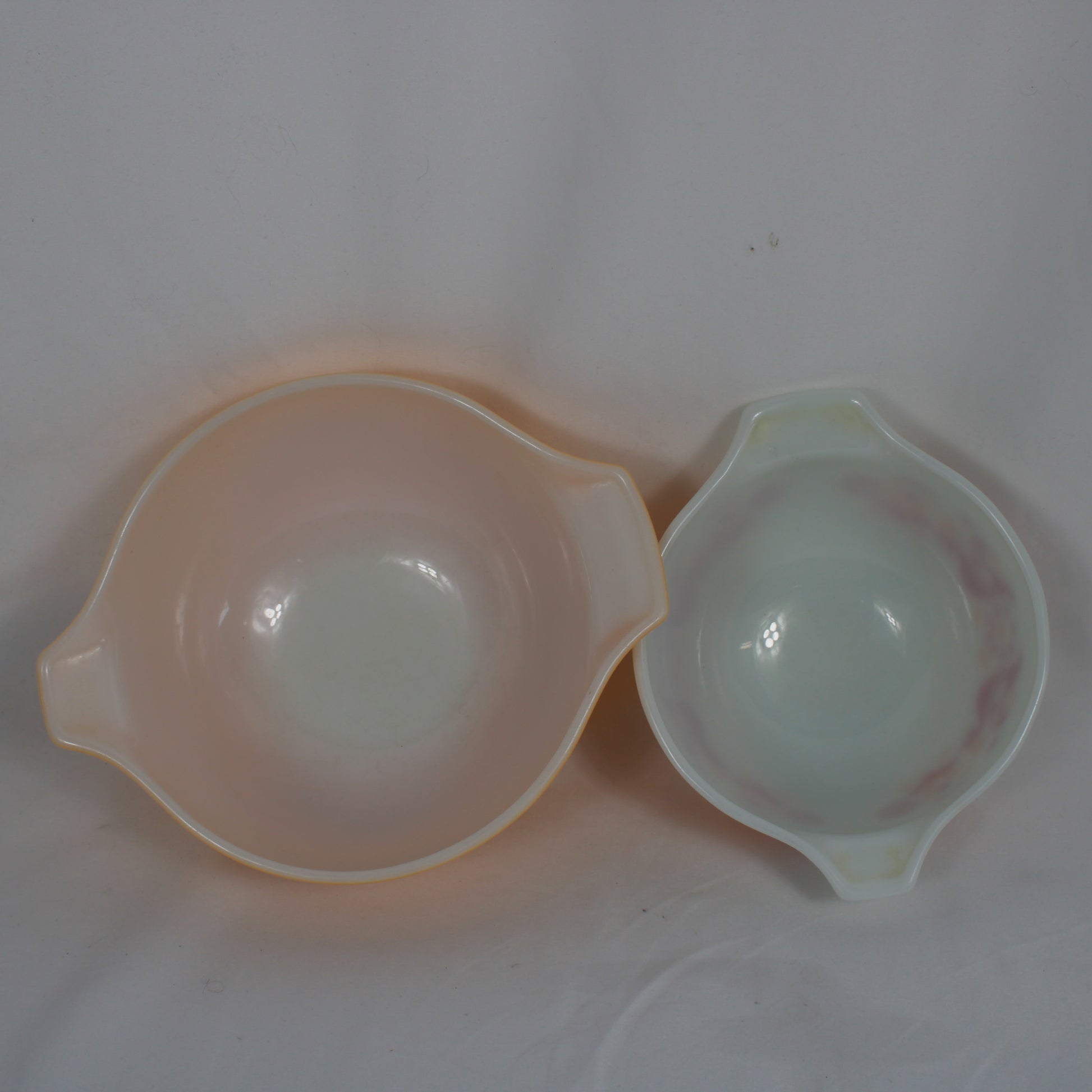 Pyrex Friendship Cinderella Mixing Bowls, Set of 2 (441 & 442)