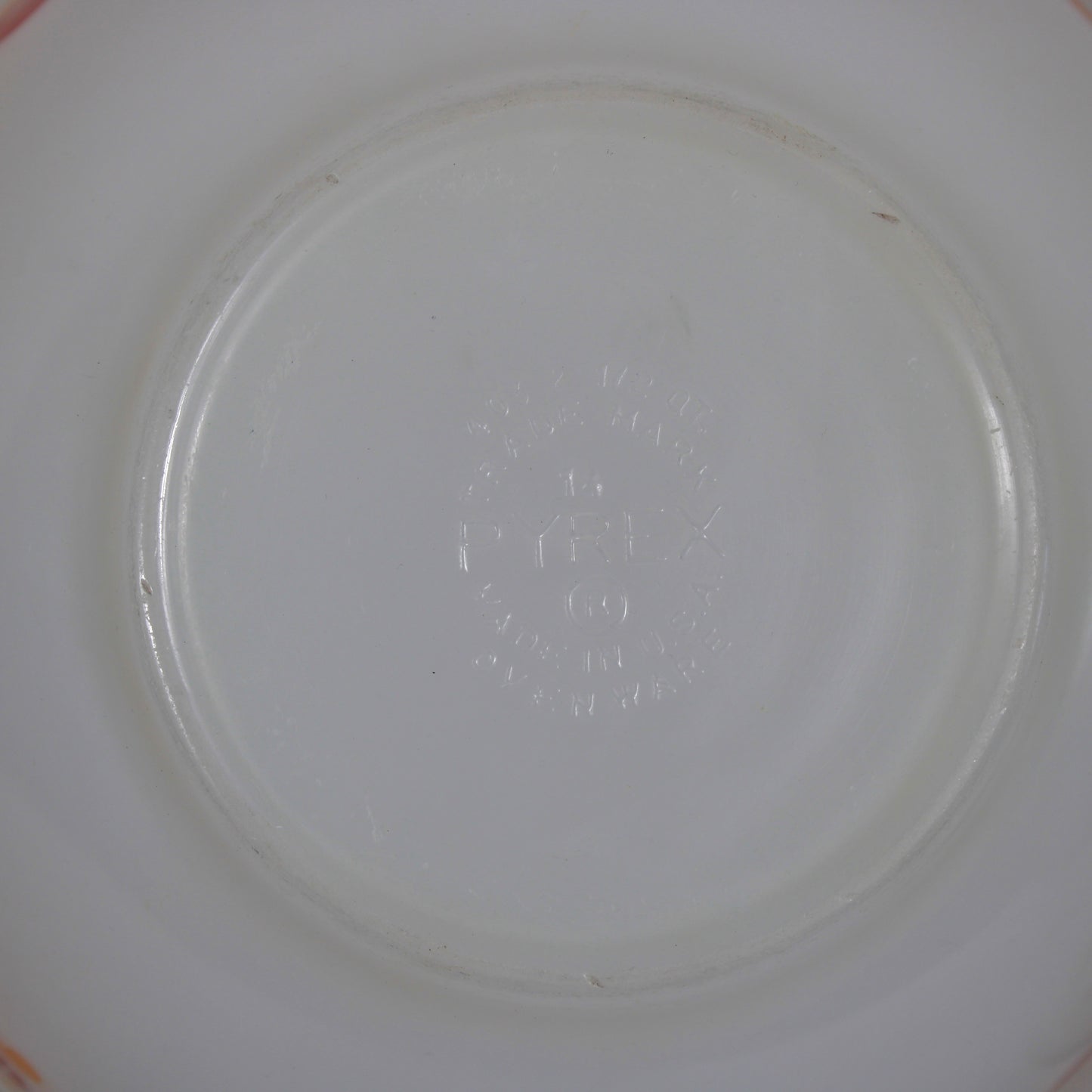 Pyrex Friendship Pattern Nesting Mixing Bowl Set of 3, 401 402 403