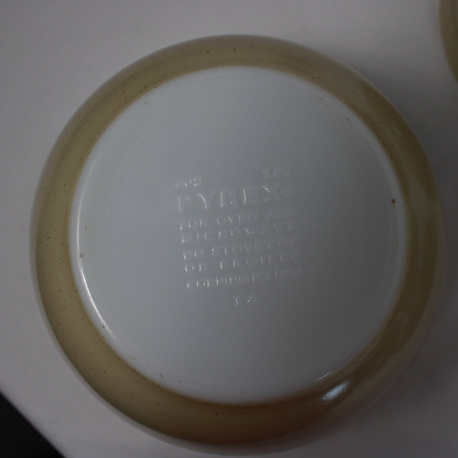 Pyrex Forest Fancies Speckled Mushroom Mixing Bowl Set of 4
