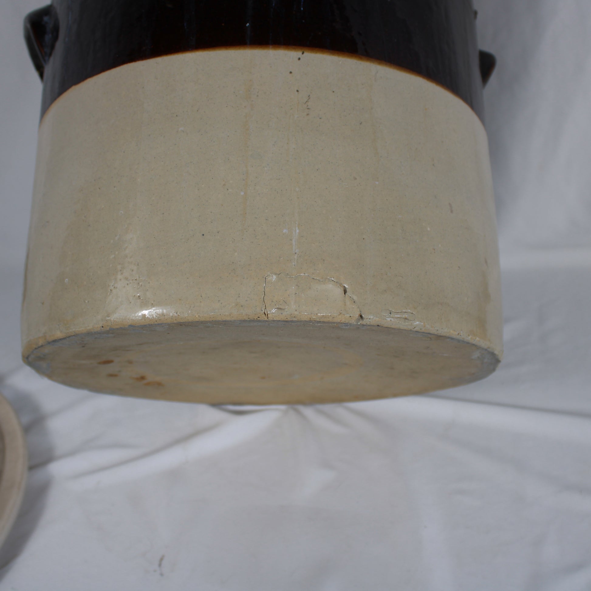Crown 5 Gallon Two-Tone Stoneware Crock with Original Lid