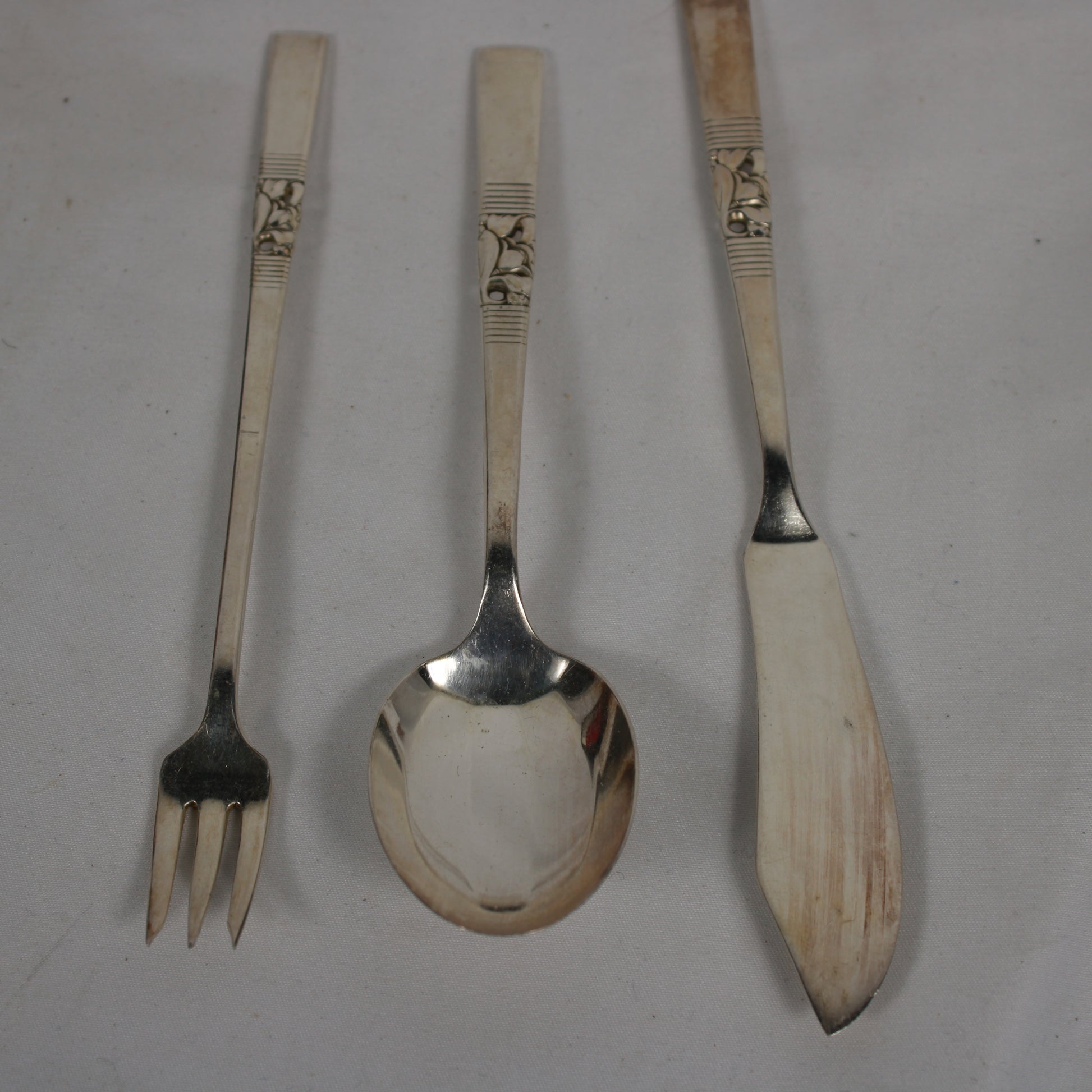 Oneida Community Silverplate Flatware Set with Fitted Wooden Tarnish Chest