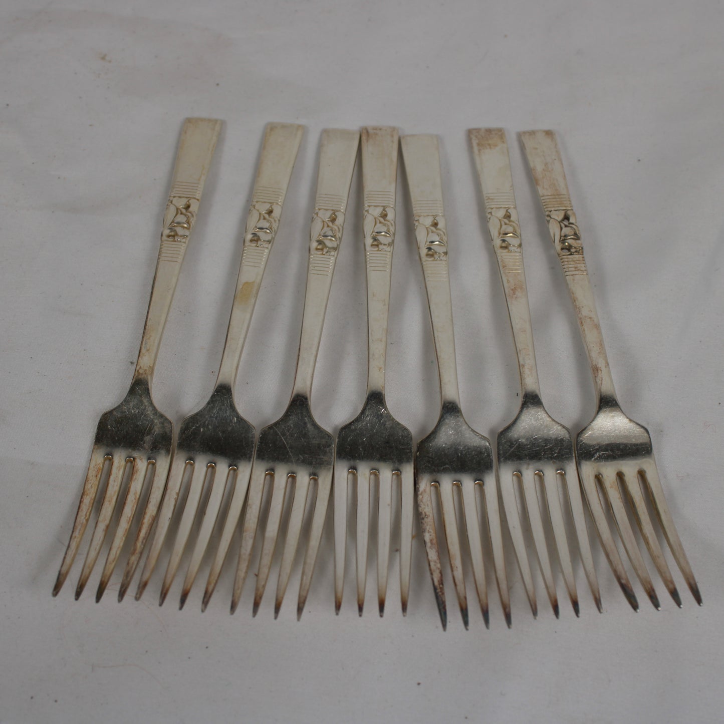 Oneida Community Silverplate Flatware Set with Fitted Wooden Tarnish Chest
