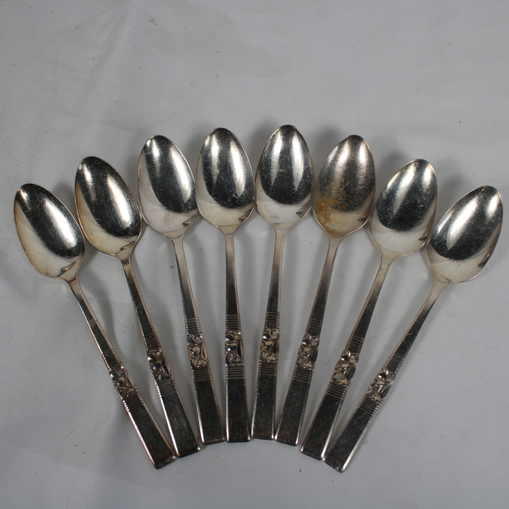 Oneida Community Silverplate Flatware Set with Fitted Wooden Tarnish Chest