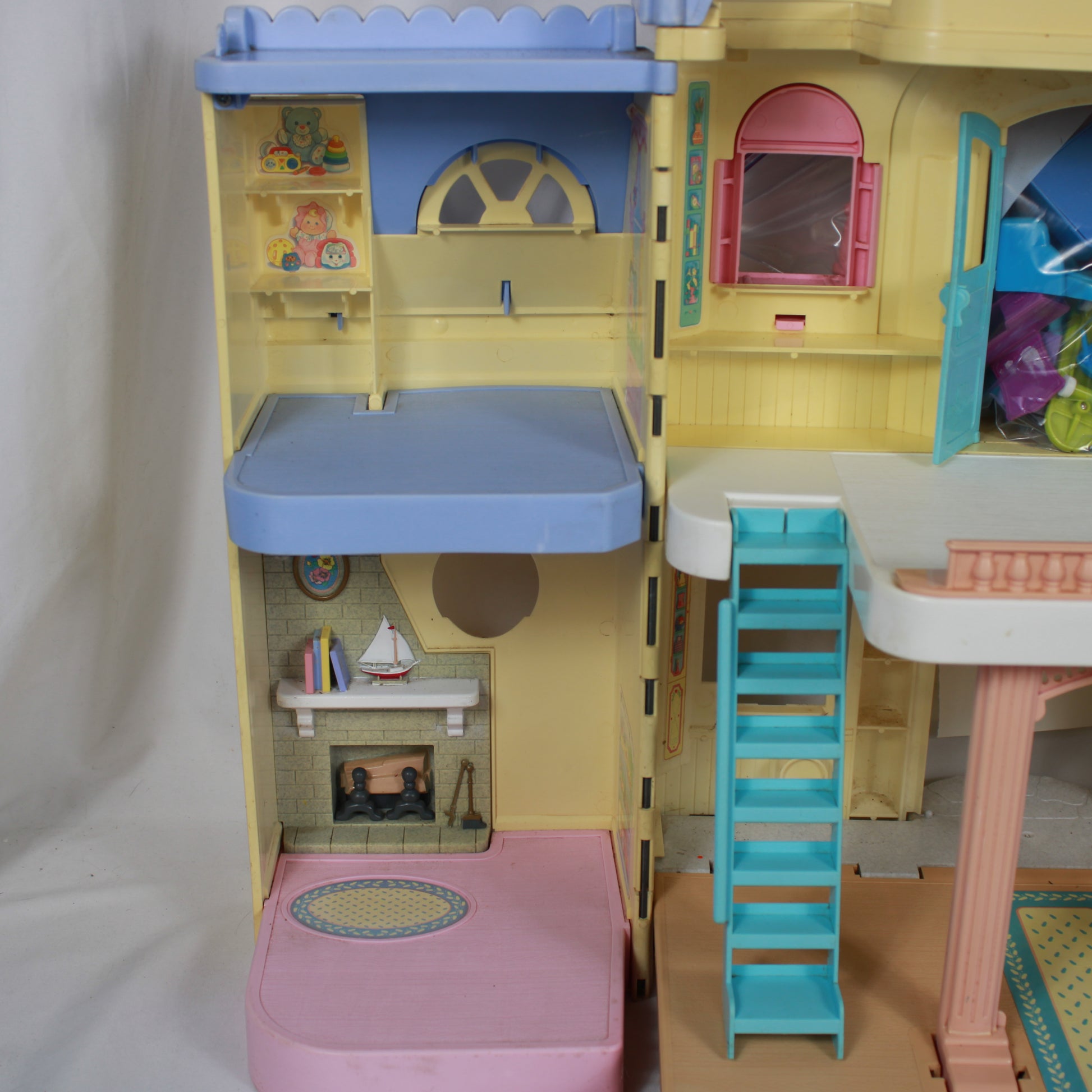 Fisher-Price Loving Family Grand Dollhouse (4618) with Accessories