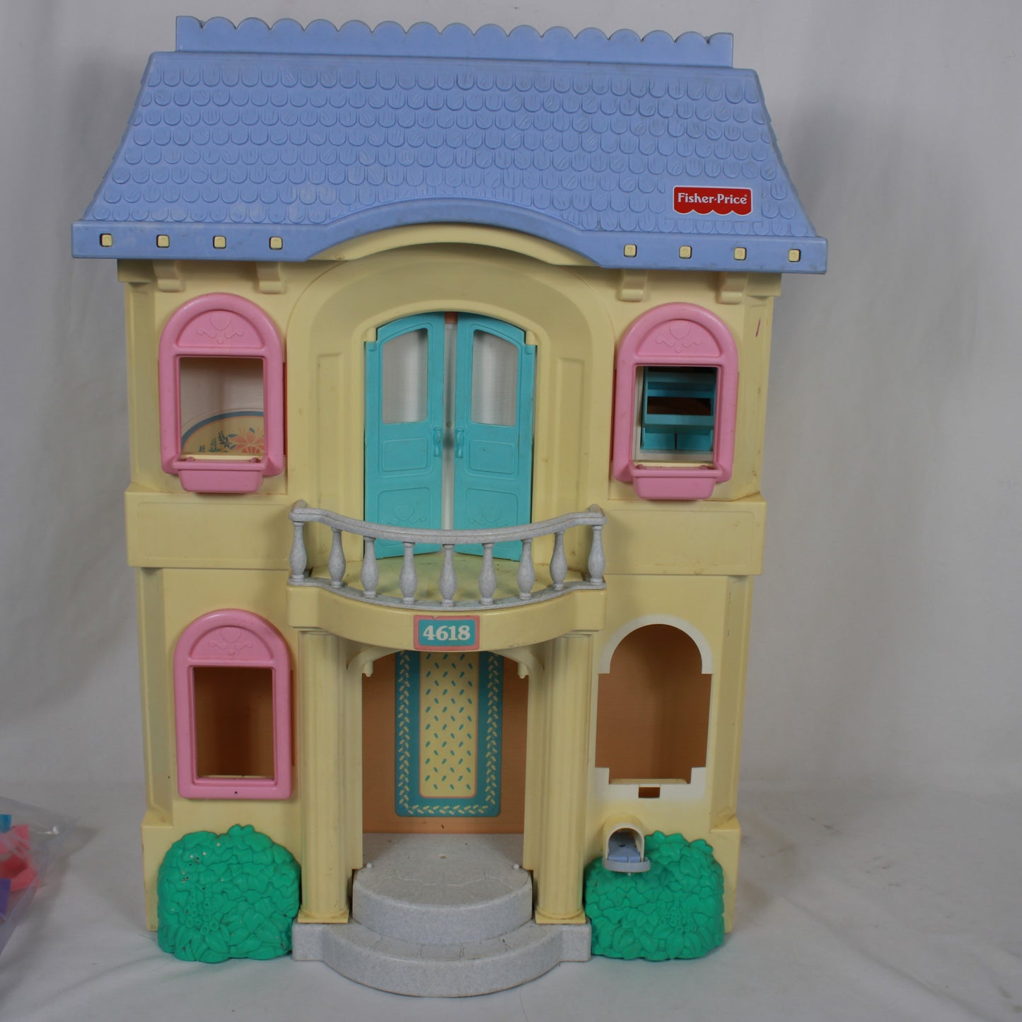 Fisher-Price Loving Family Grand Dollhouse (4618) with Accessories