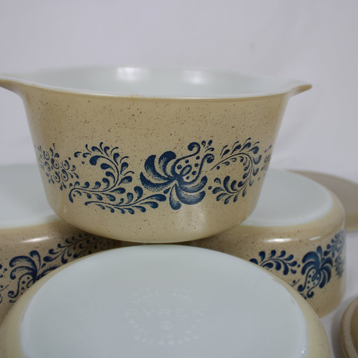 Pyrex Homestead Speckled Blue Floral Casserole Dishes with Lids - 8pc