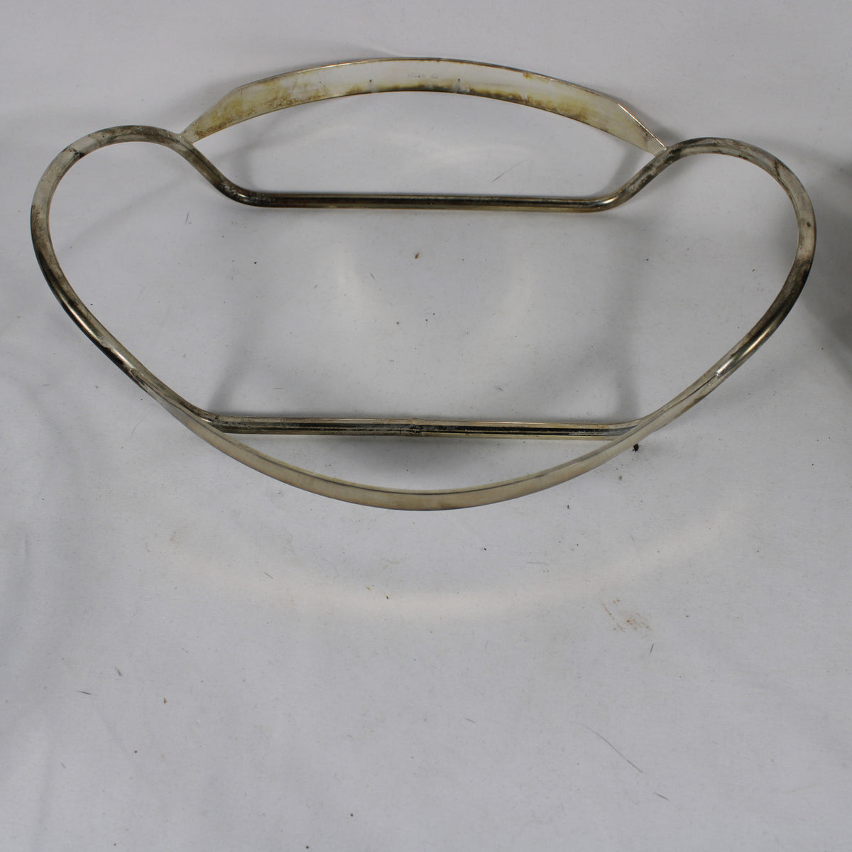 Marinex Glass Round Roaster with Electroplated Steel Caddy and Lid
