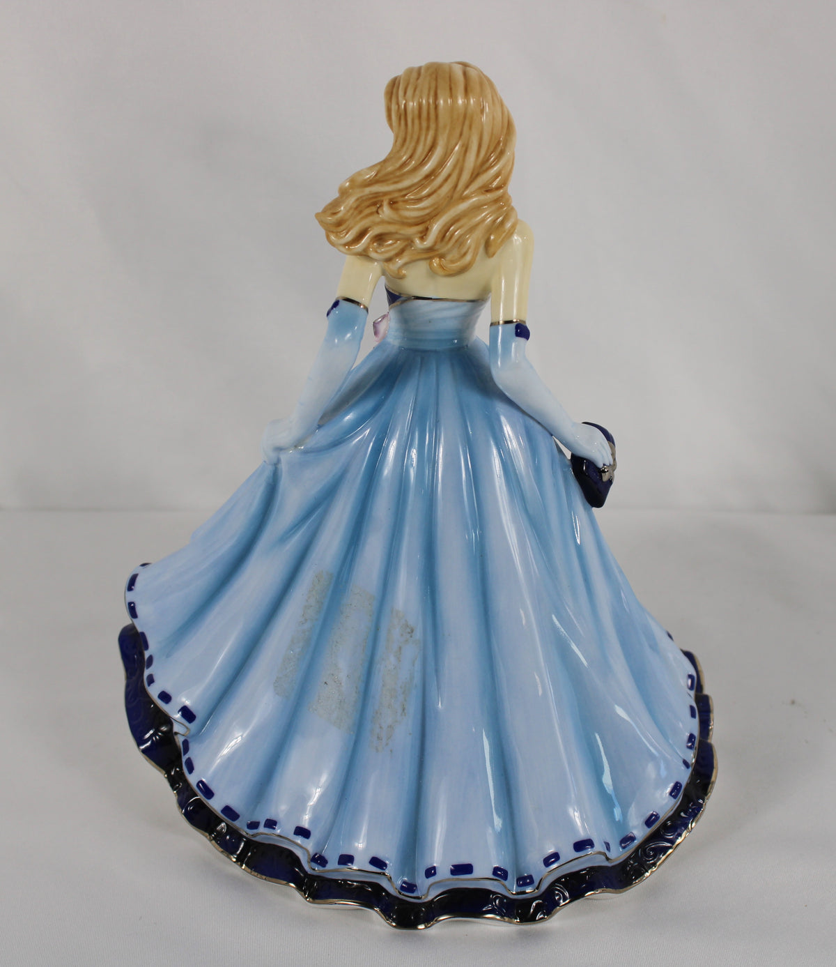 Royal Doulton Pretty Ladies "Best Wishes" Fine Bone China Figurine HN 5493