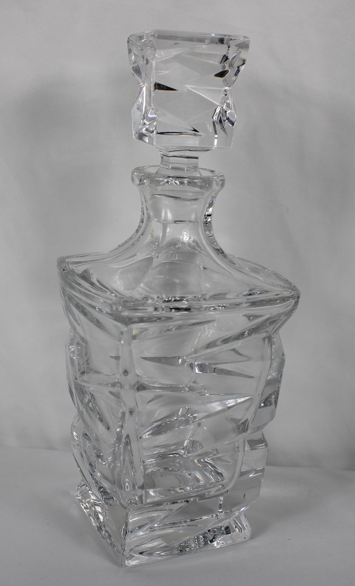 Modern Bohemia Crystal "Quadro" Twist Decanter with Geometric Glass Stopper