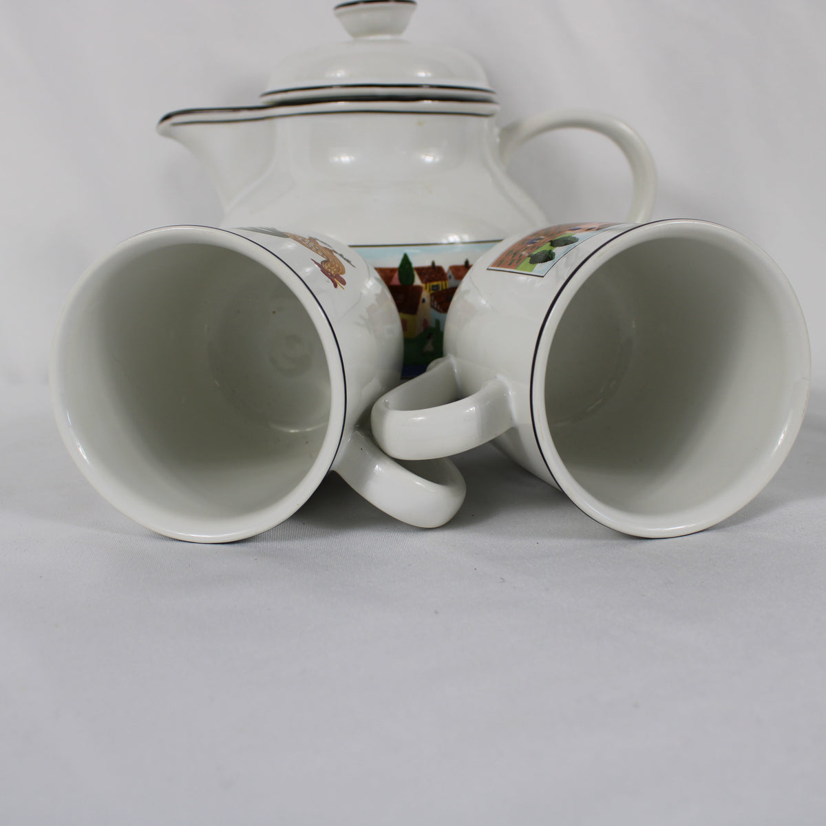 Villeroy & Boch Design Naïf Porcelain Teapot and Mug Set (3 Pieces)   