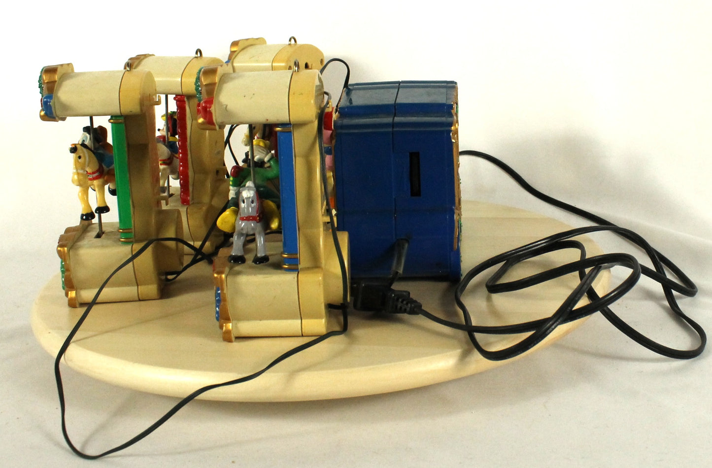 Enthralling Disney Parks Animated Musical Carousel