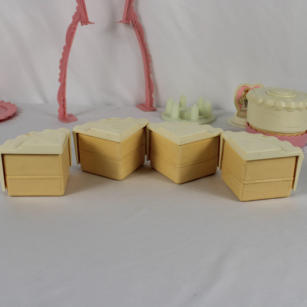 Vintage Fisher-Price Fun With Food Create-A-Cake Play Set #2152 (1988–1990)