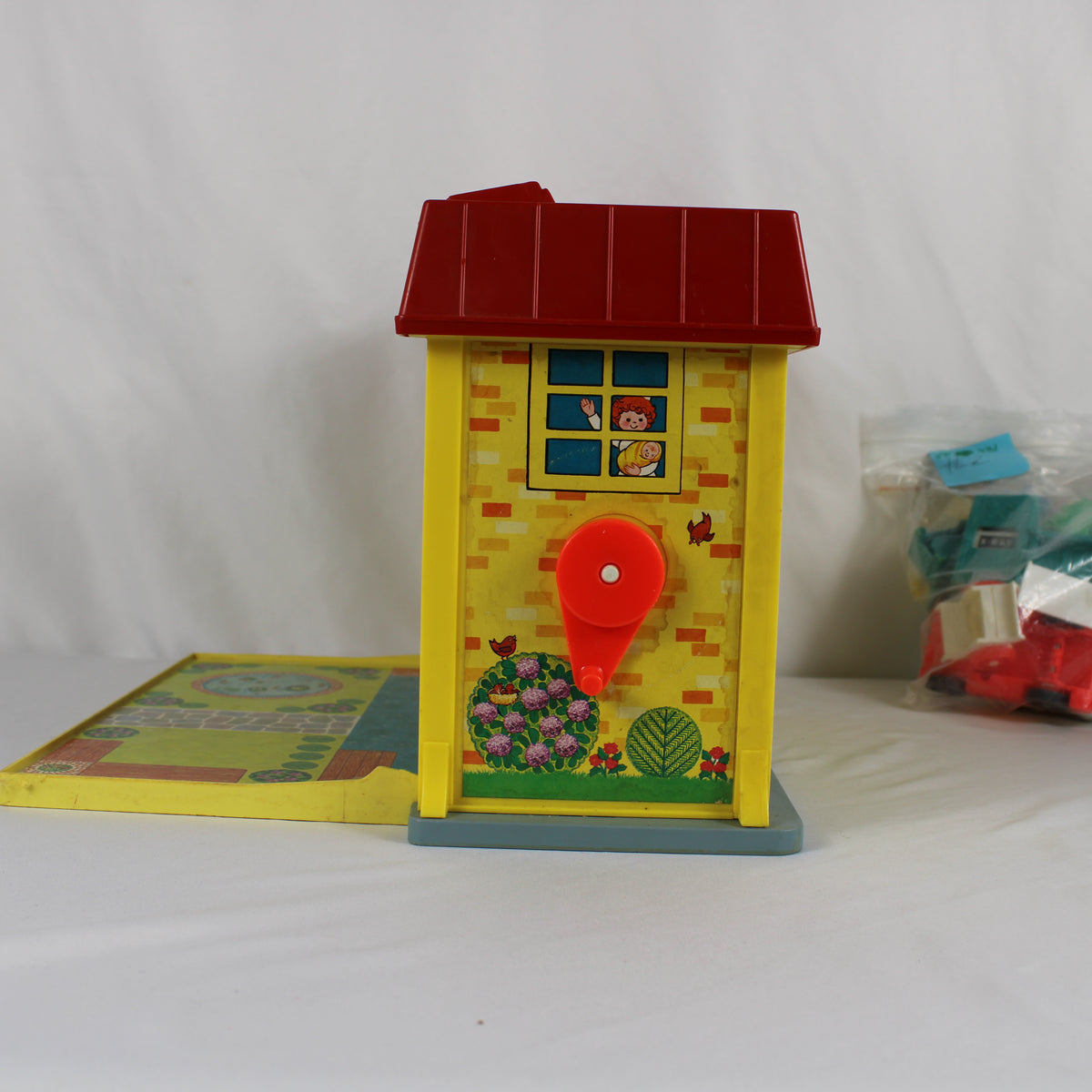 Vintage Fisher-Price Play Family Children's Hospital #931 Complete Set