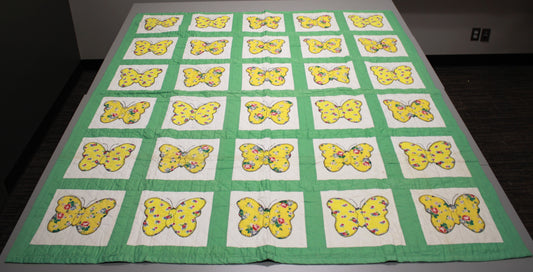 Vintage Hand-Stitched Butterfly Quilt - Twin/Single