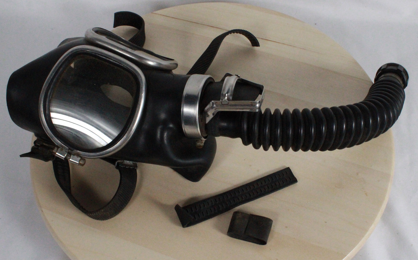 Vintage Acme CM-679 Full Vision Industrial Gas Mask with Original Case