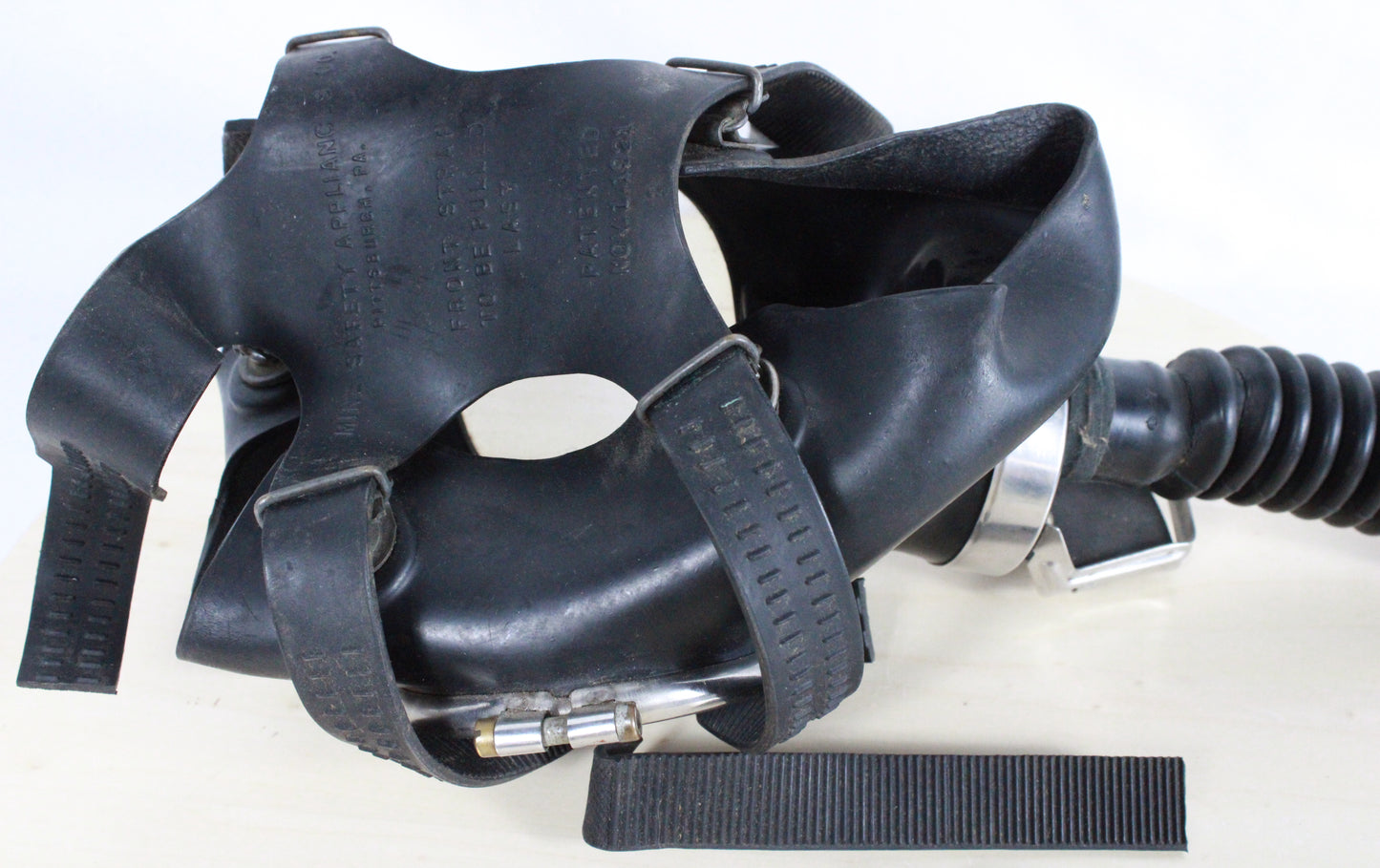 Vintage Acme CM-679 Full Vision Industrial Gas Mask with Original Case