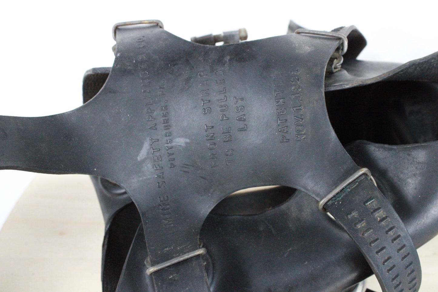 Vintage Acme CM-679 Full Vision Industrial Gas Mask with Original Case